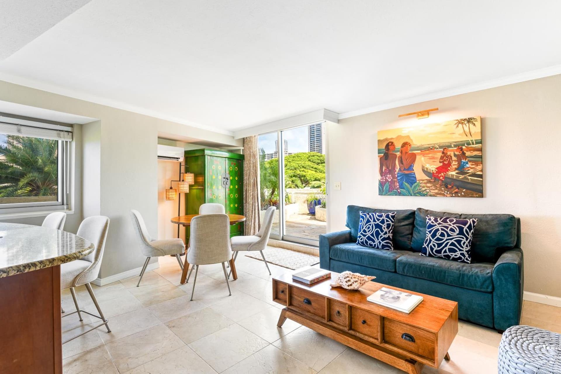 Luana Waikiki Hotel & Suites property views in Honolulu, HI — gallery photo 3