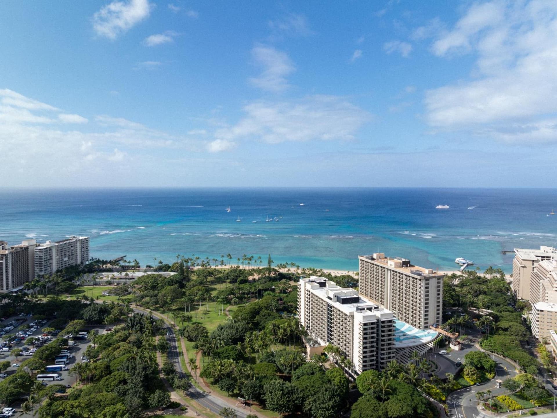 Luana Waikiki Hotel & Suites gallery photo in Honolulu, HI — image 100