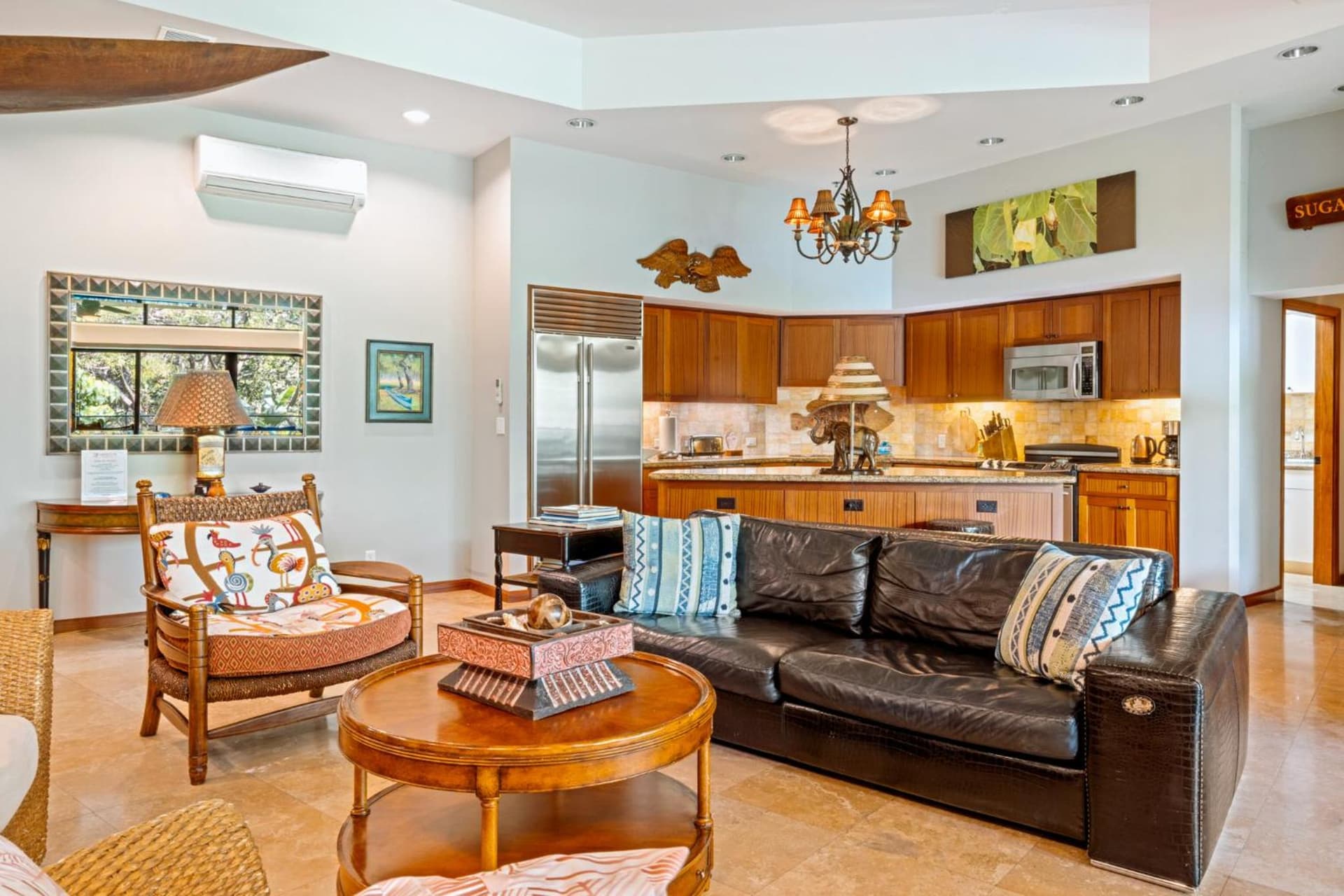 Luana Waikiki Hotel & Suites gallery photo in Honolulu, HI — image 152