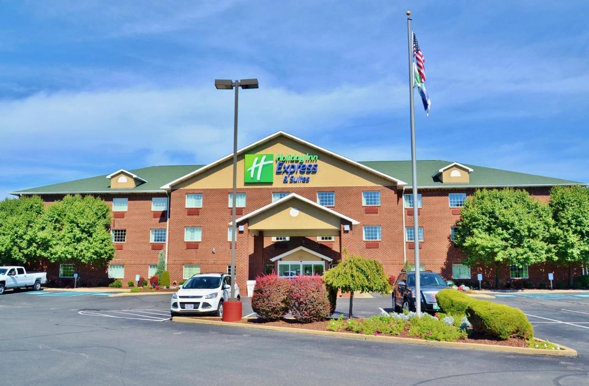 Holiday Inn Express Hotel & Suites Center Township by IHG featured exterior or lobby in Monaca, PA — similar hotel