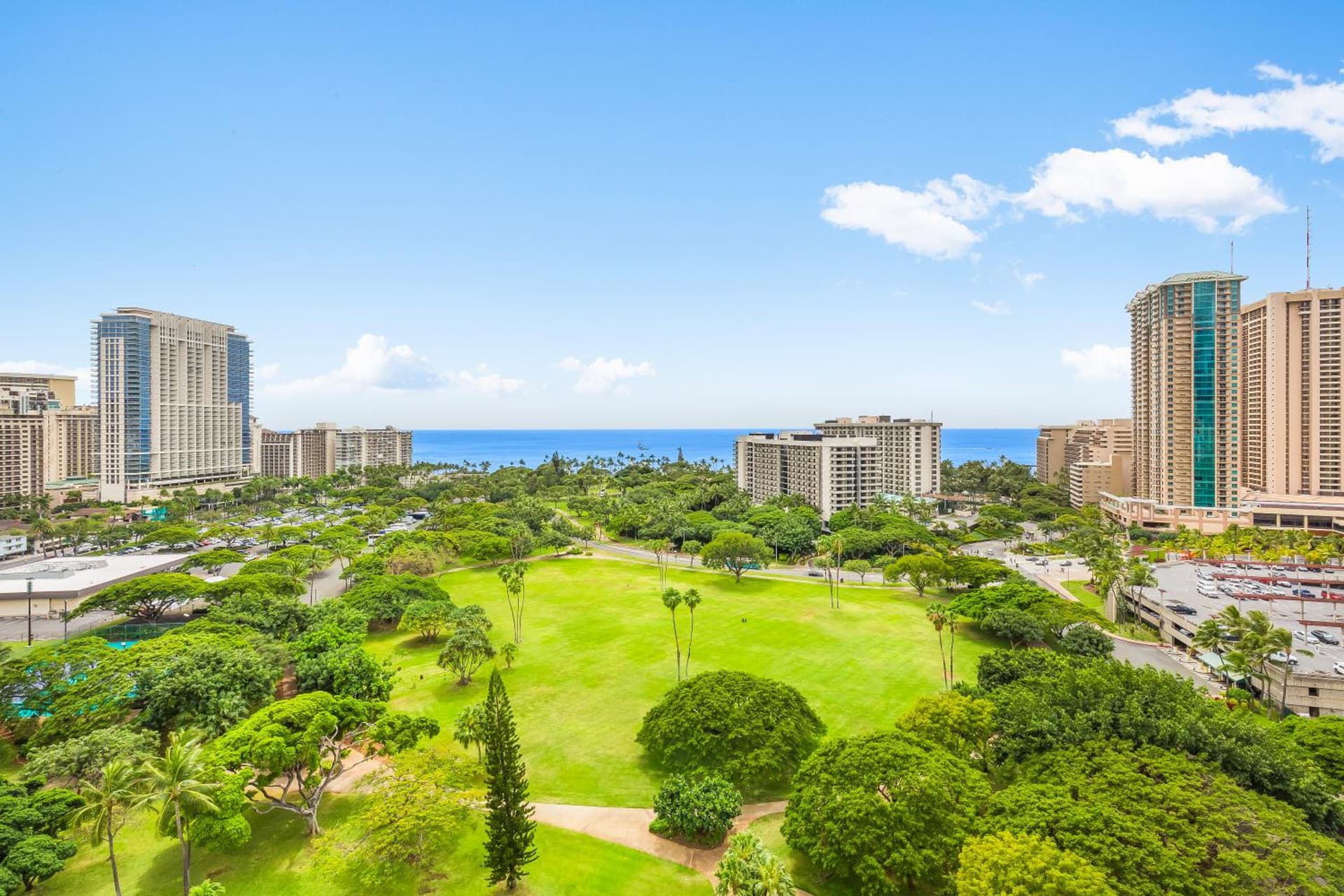 Luana Waikiki Hotel & Suites gallery photo in Honolulu, HI — image 217