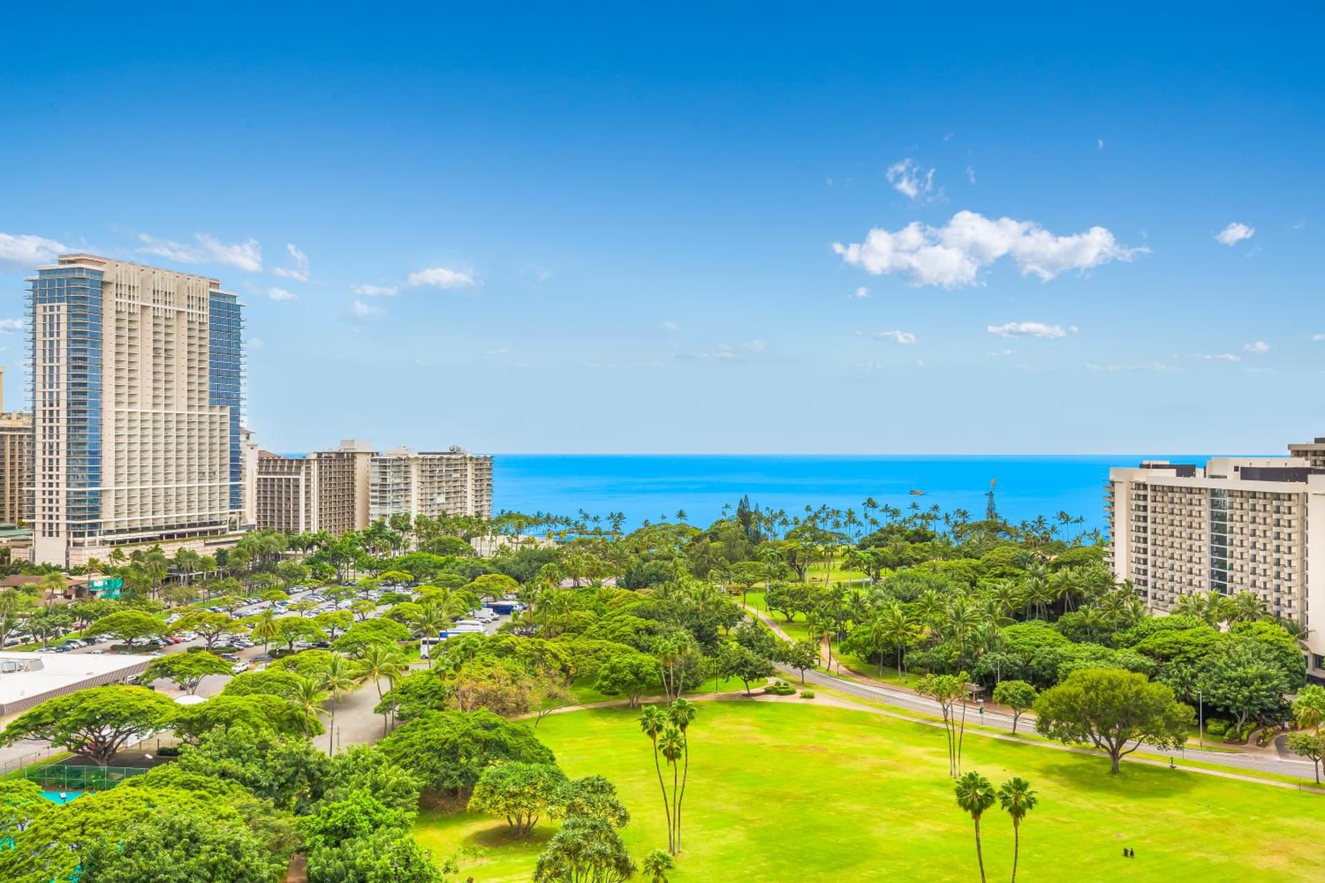 Luana Waikiki Hotel & Suites gallery photo in Honolulu, HI — image 68