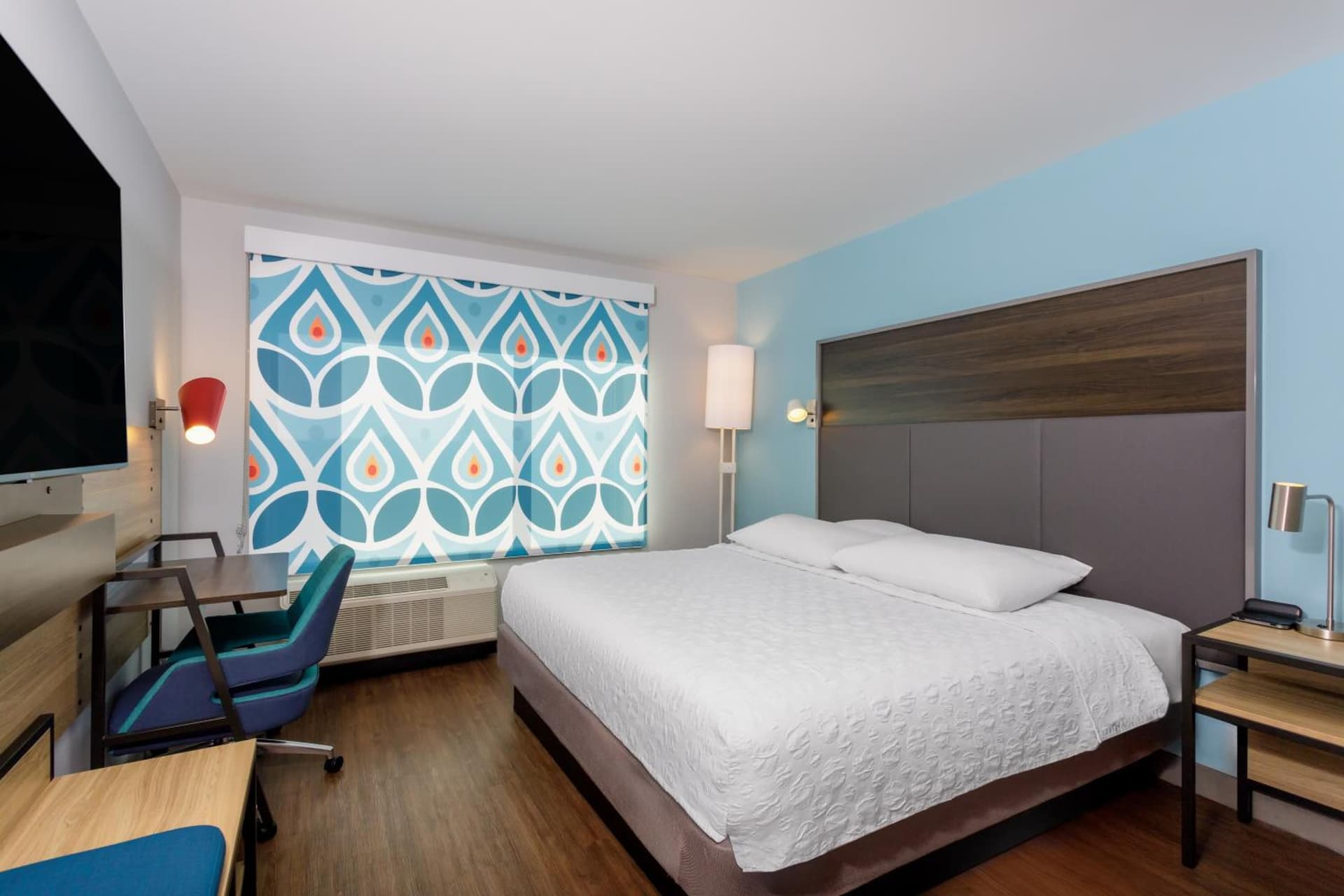 Tru By Hilton Panama City Beach gallery photo in Panama City Beach, FL — image 26