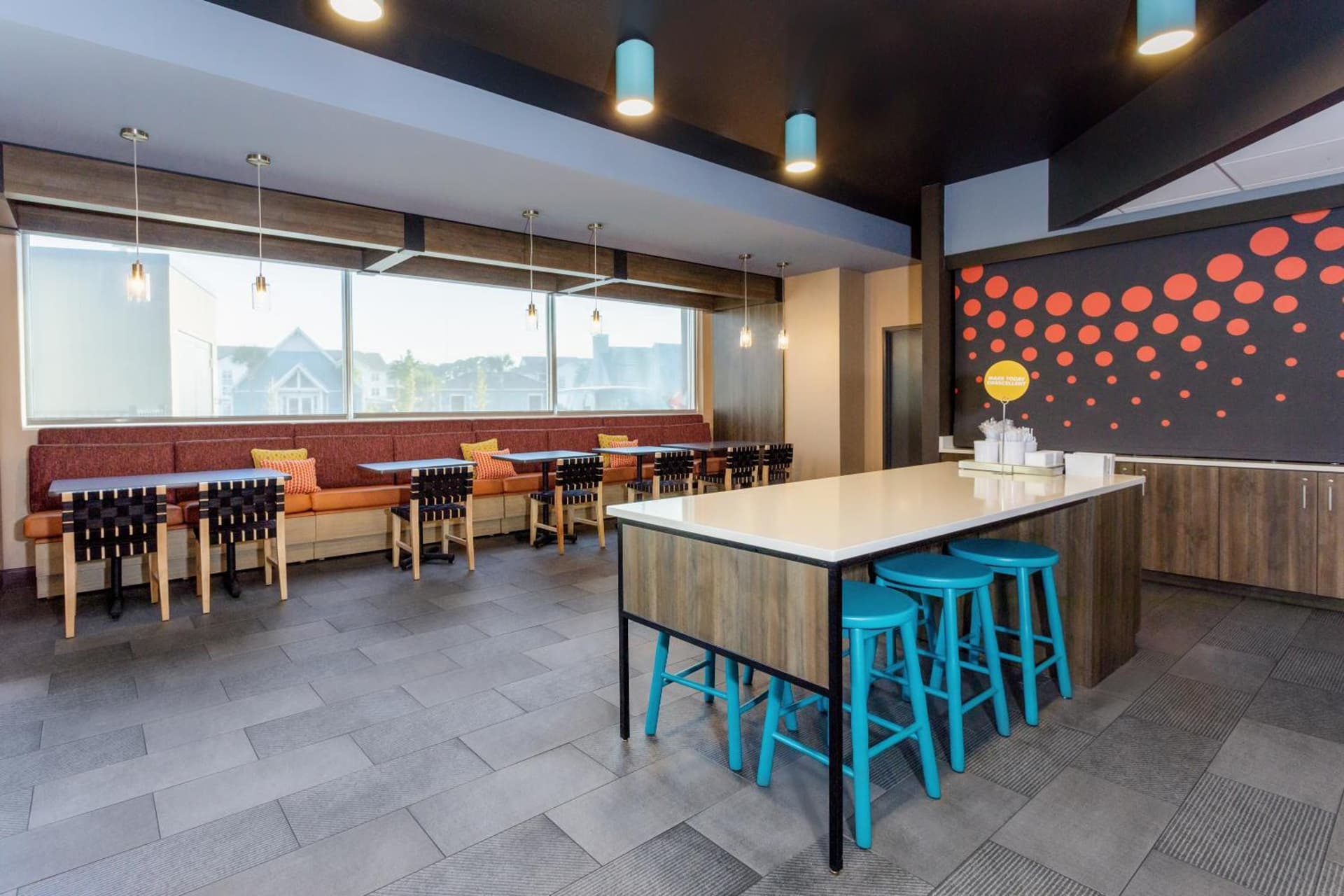 Tru By Hilton Panama City Beach gallery photo in Panama City Beach, FL — image 12