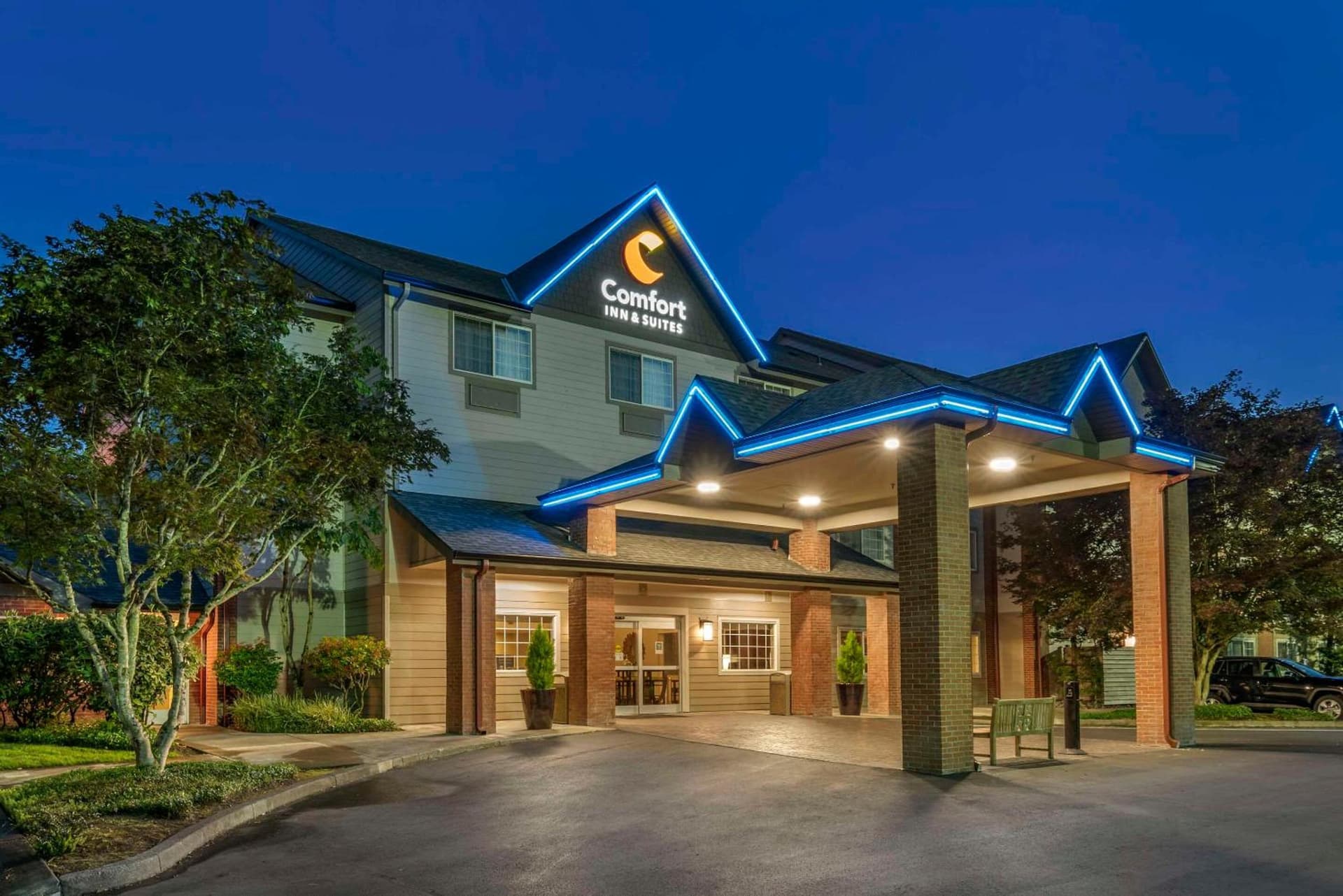 Comfort Inn & Suites Tualatin - Lake Oswego South property views in Tualatin, OR — gallery photo 3