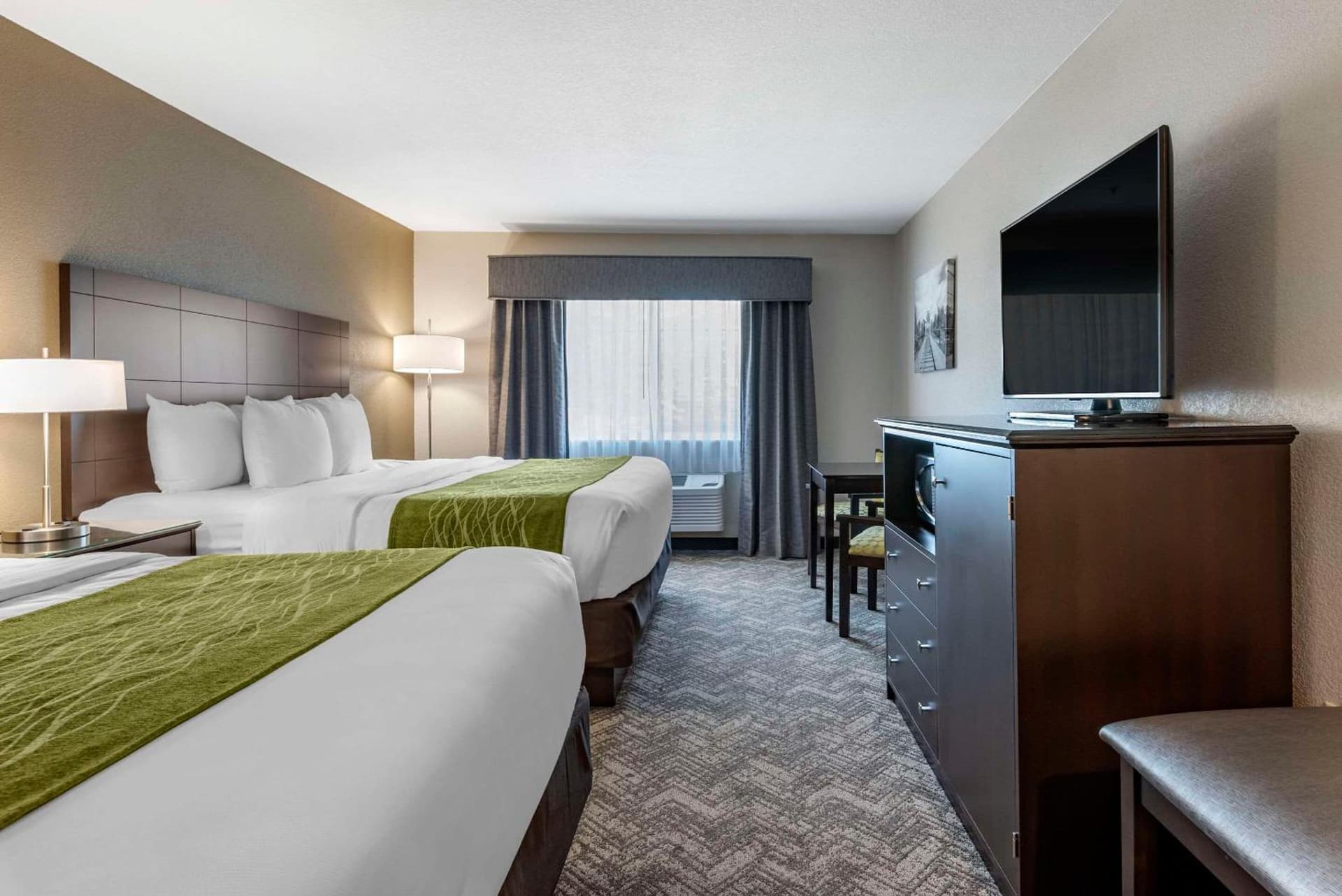 Comfort Inn & Suites Tualatin - Lake Oswego South gallery photo in Tualatin, OR — image 15