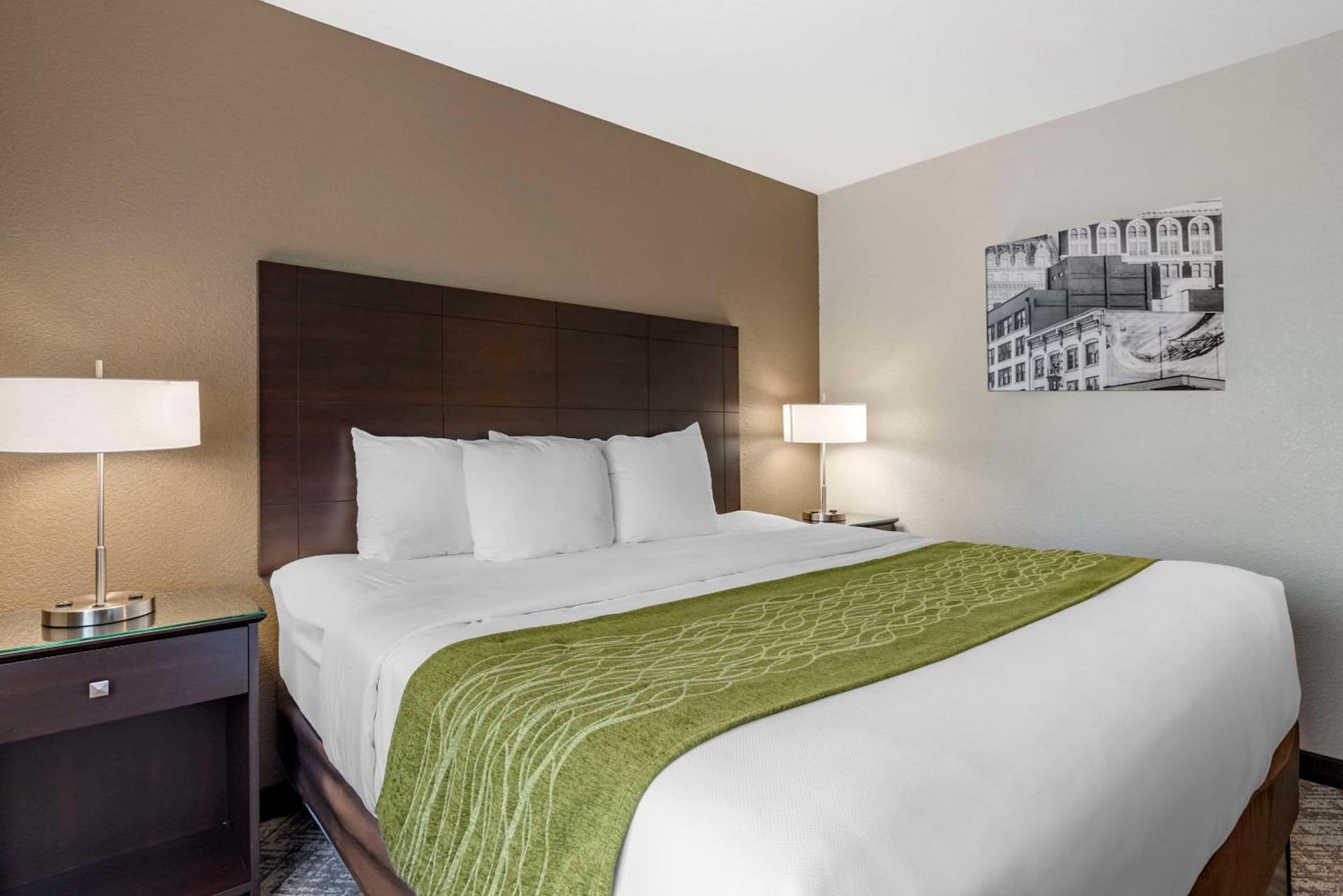 Comfort Inn & Suites Tualatin - Lake Oswego South gallery photo in Tualatin, OR — image 4