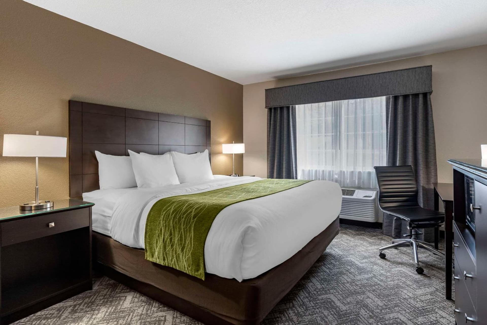Comfort Inn & Suites Tualatin - Lake Oswego South gallery photo in Tualatin, OR — image 32
