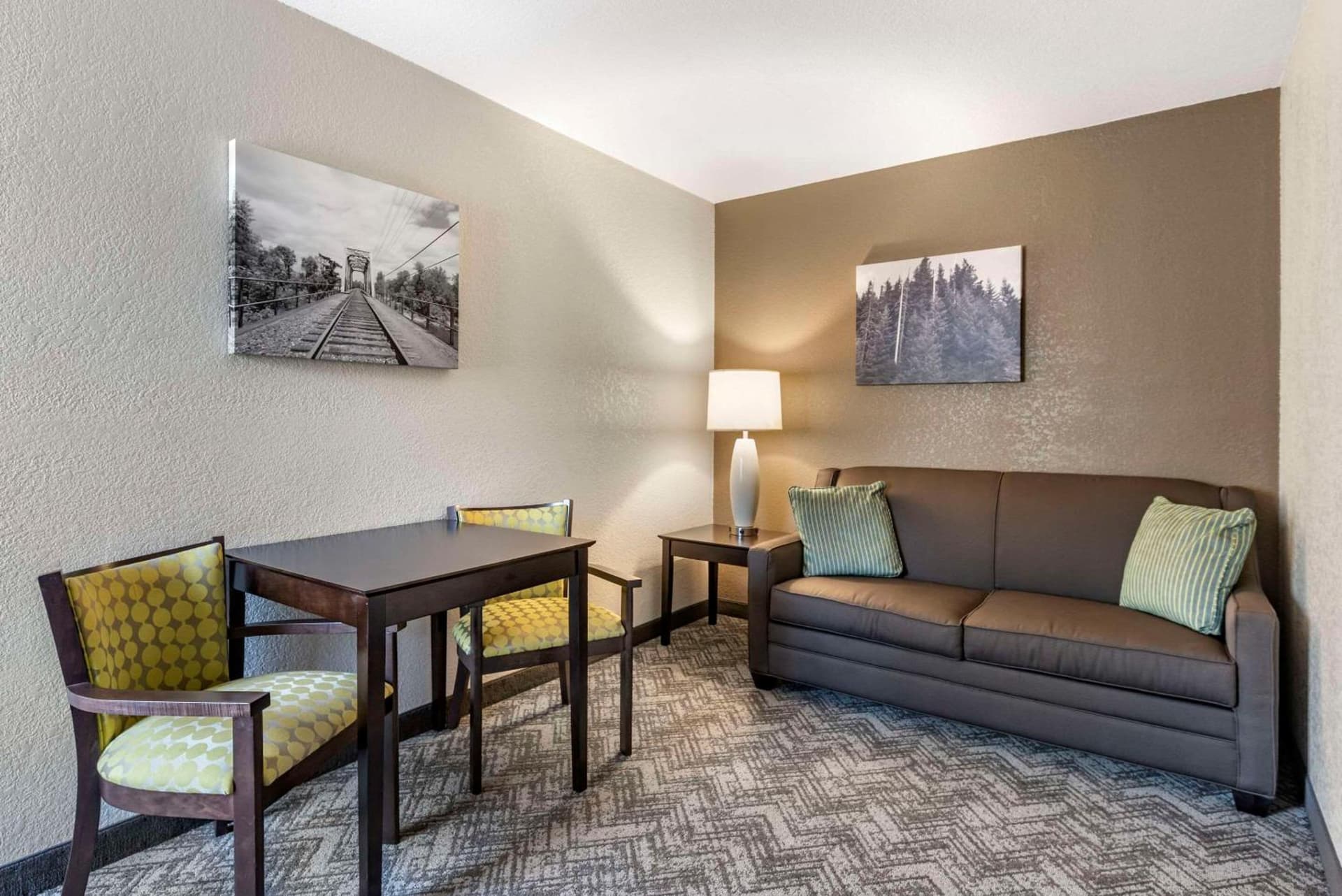 Comfort Inn & Suites Tualatin - Lake Oswego South gallery photo in Tualatin, OR — image 36