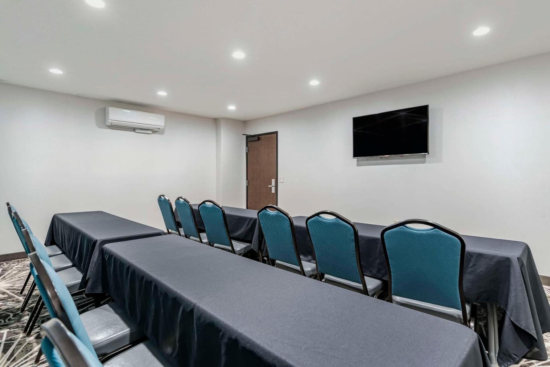 Comfort Inn & Suites Tualatin - Lake Oswego South gallery photo in Tualatin, OR — image 38