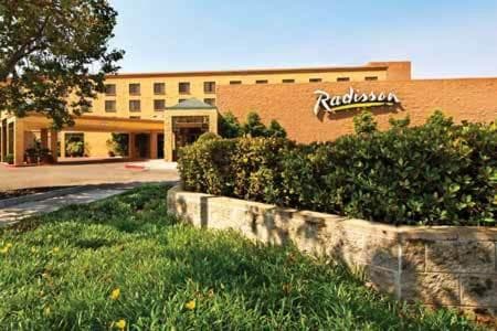 Radisson Hotel Santa Maria gallery photo in Santa Maria, CA — image 26