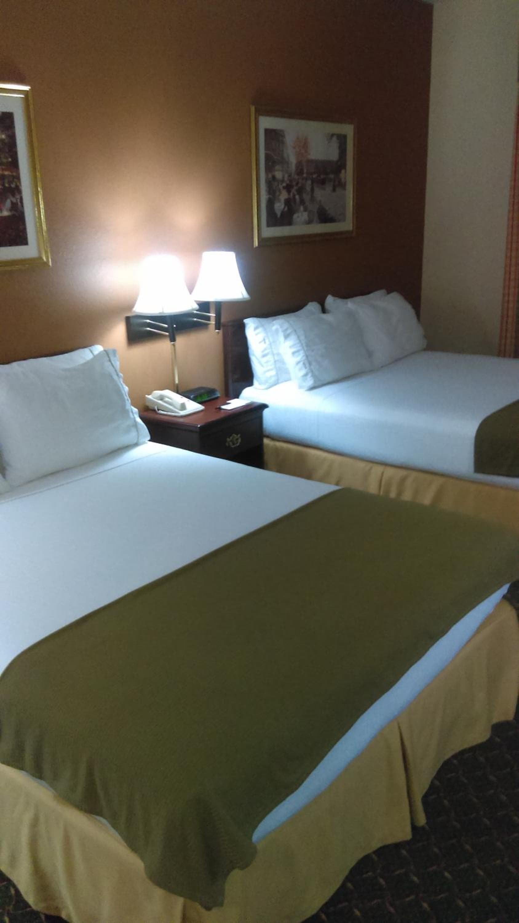 Country Inn & Suites by Radisson, Fort Worth West l-30 NAS JRB gallery photo in Fort Worth, TX — image 70