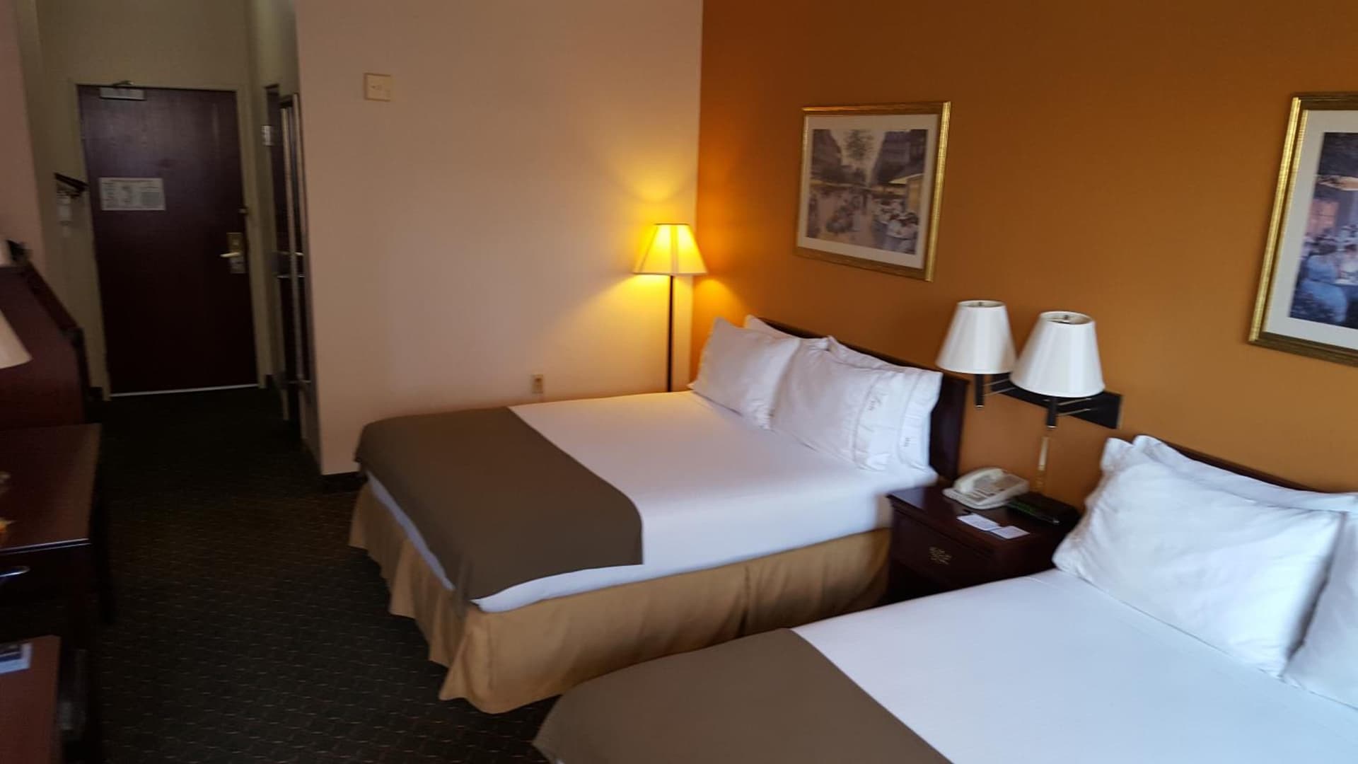 Country Inn & Suites by Radisson, Fort Worth West l-30 NAS JRB gallery photo in Fort Worth, TX — image 54