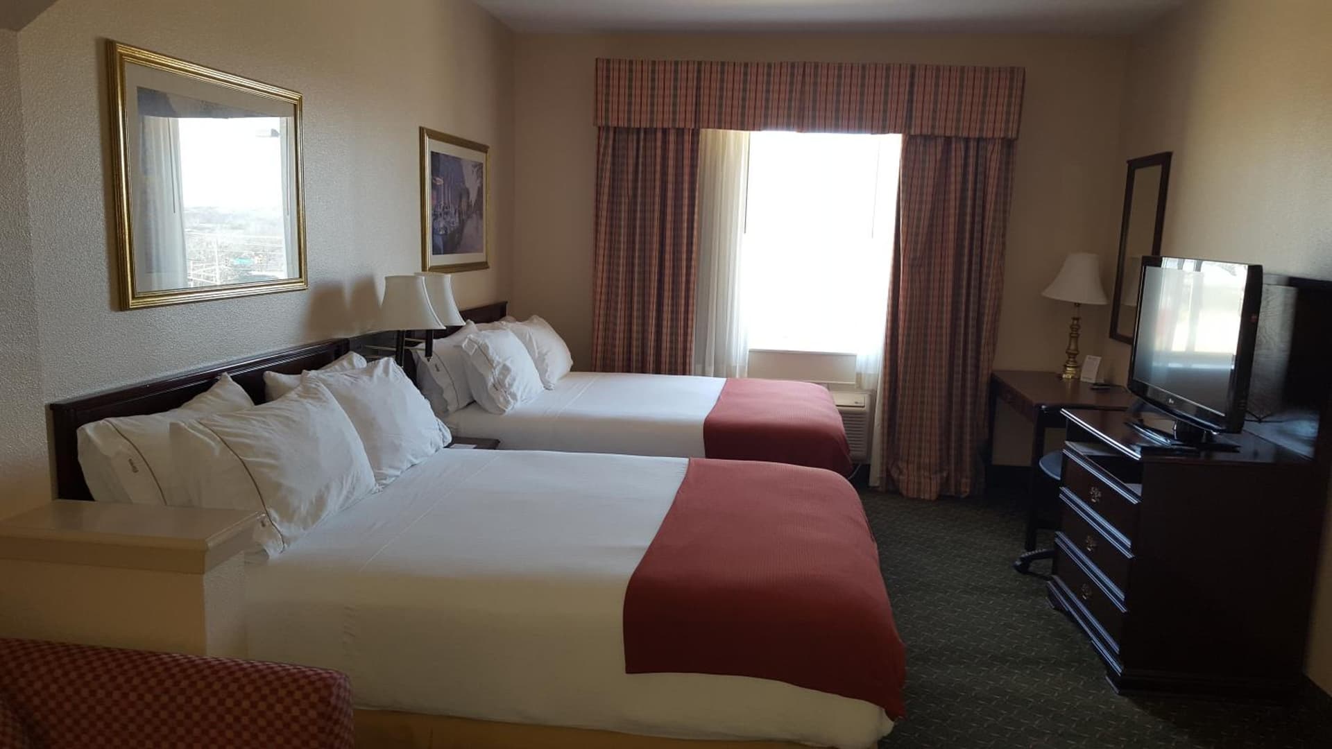 Country Inn & Suites by Radisson, Fort Worth West l-30 NAS JRB gallery photo in Fort Worth, TX — image 34