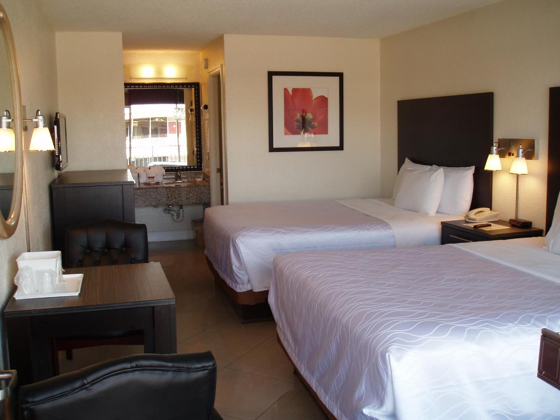 Red Carpet Inn Airport and Cruise Port Hotel Fort Lauderdale gallery photo in Fort Lauderdale, FL — image 27