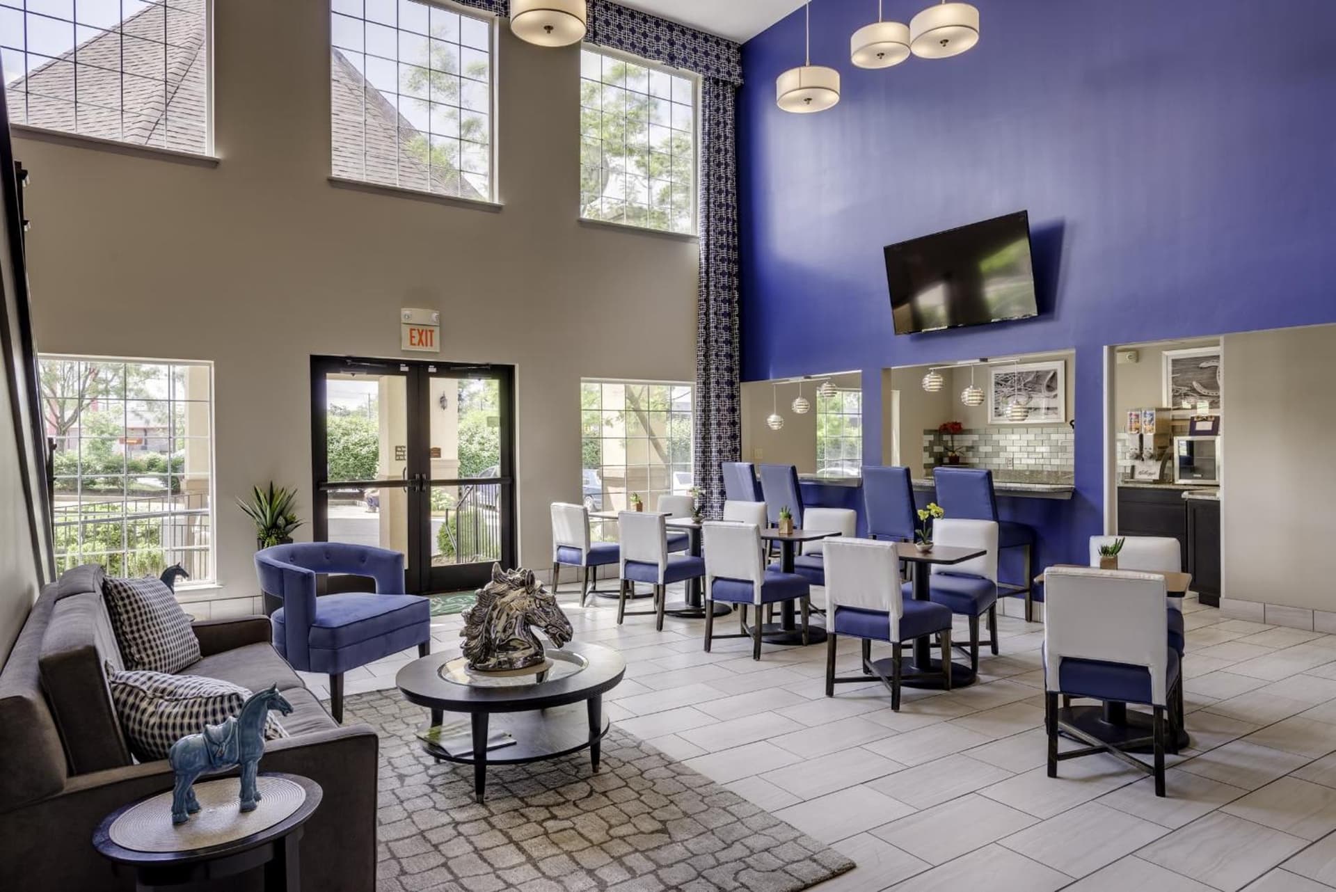 Guesthouse Inn & Suites Lexington gallery photo in Lexington, KY — image 33