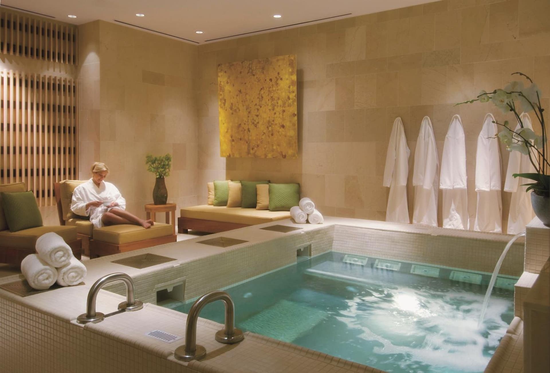 Four Seasons St. Louis gallery photo in Saint Louis, MO — image 64
