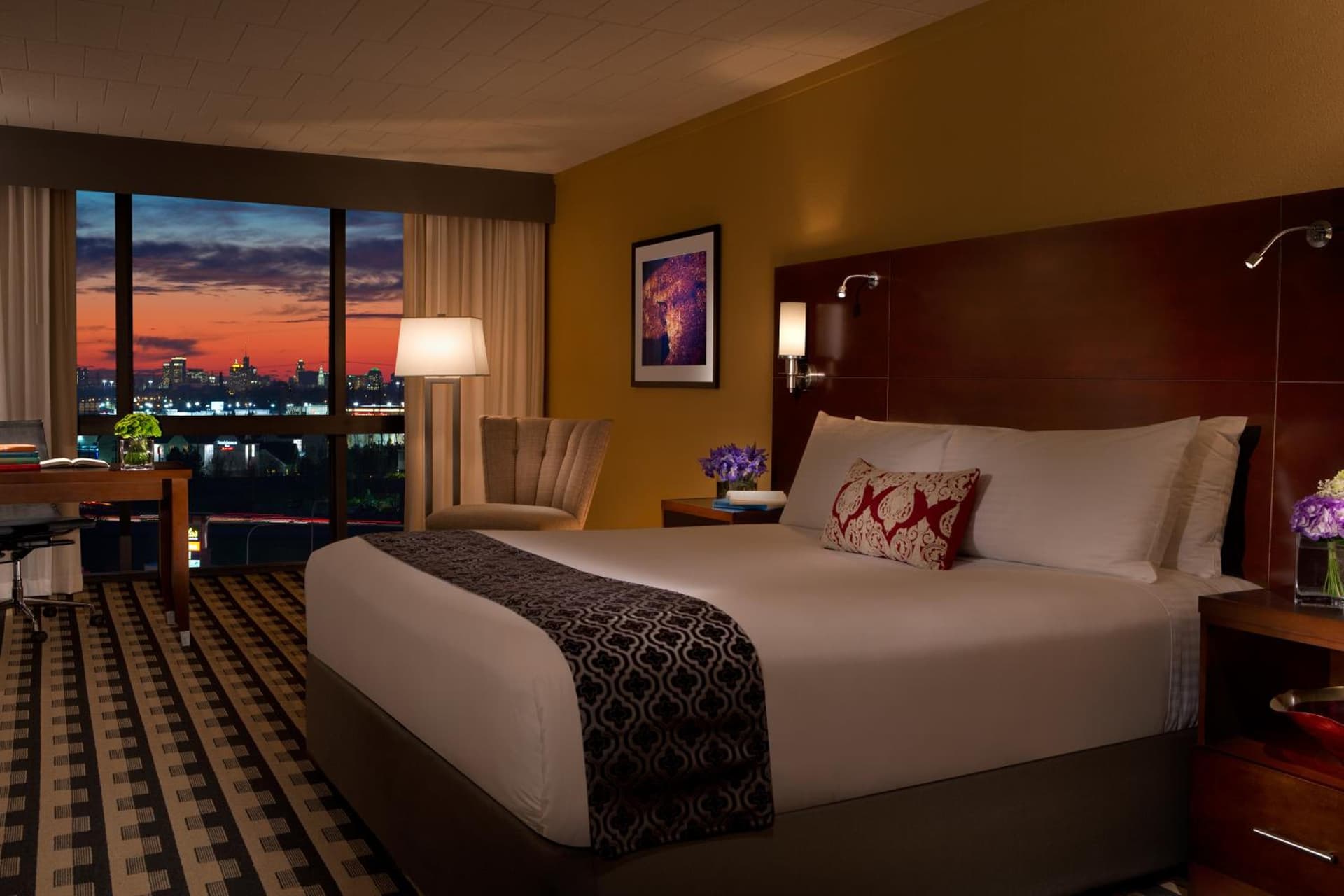 M Hotel Buffalo interior in Cheektowaga — gallery photo 2
