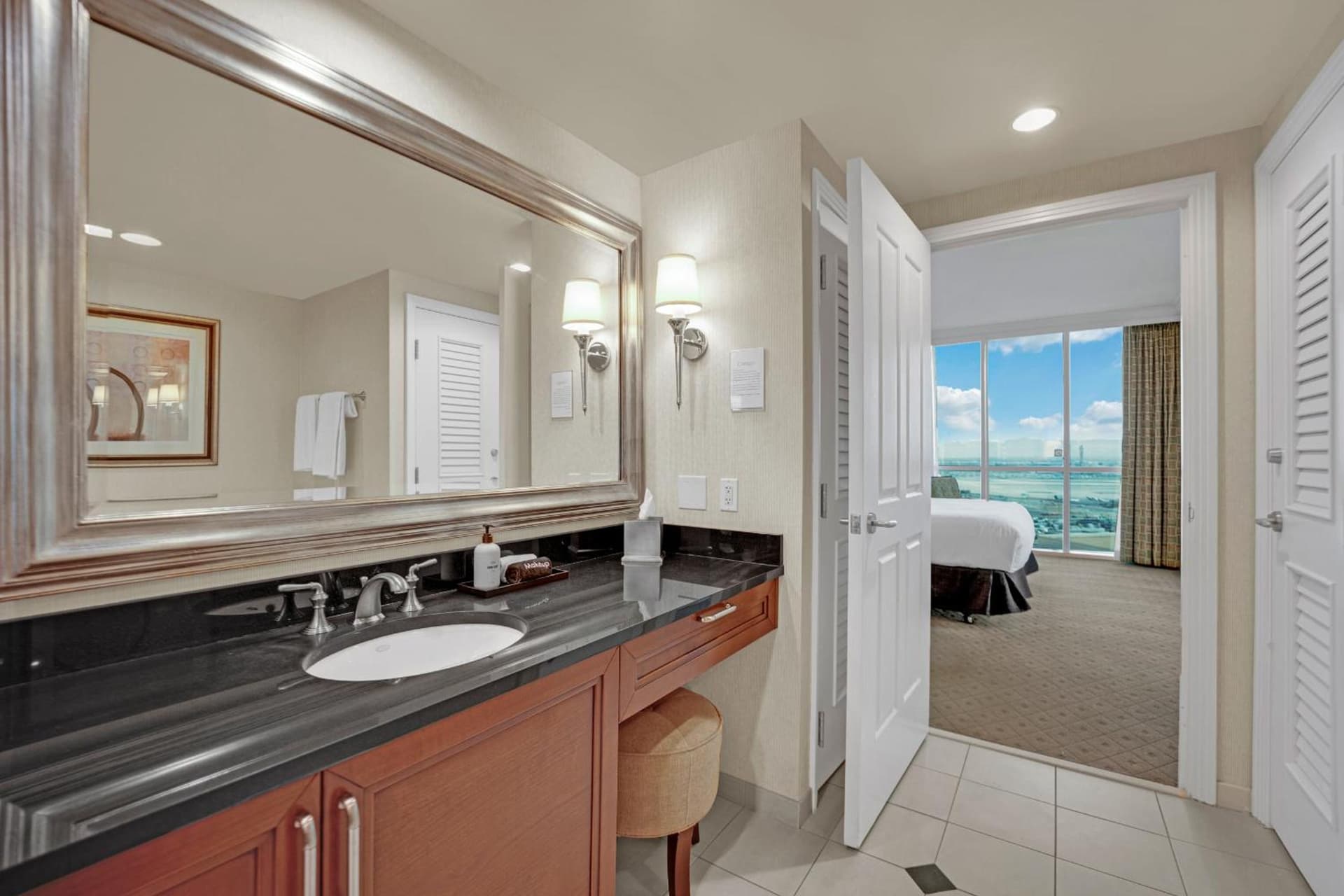 Kintsugi Retreat-Condo-StripView-No Resort Fee gallery photo in Paradise, NV — image 22