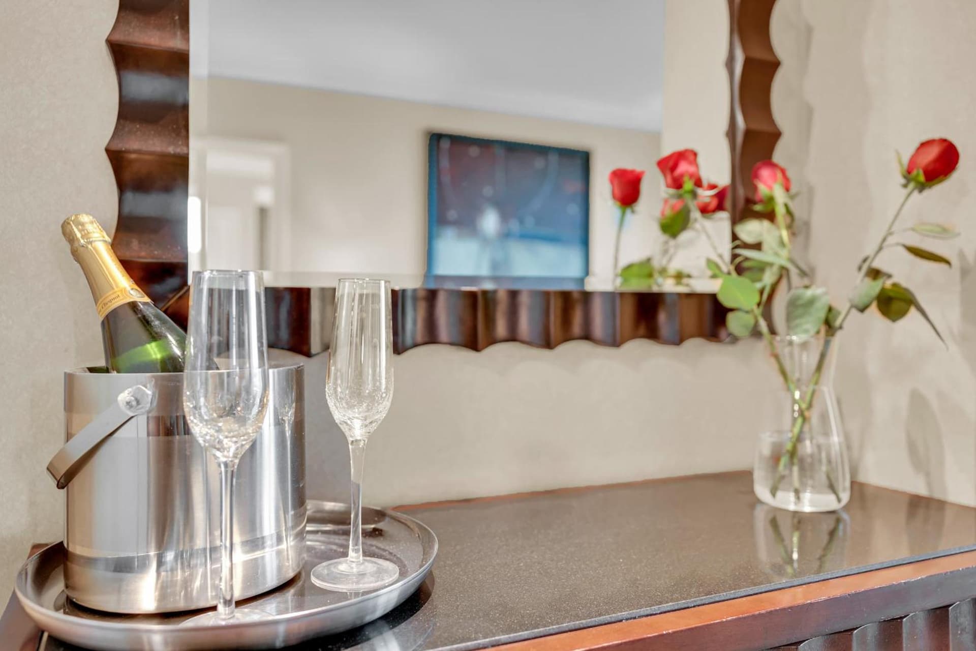 Kintsugi Retreat-Condo-StripView-No Resort Fee property views in Paradise, NV — gallery photo 3