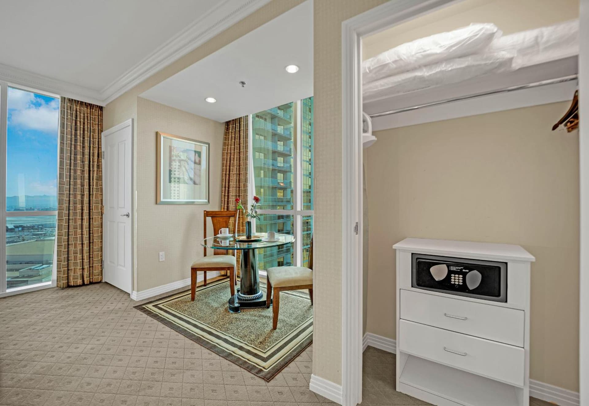 Kintsugi Retreat-Condo-StripView-No Resort Fee gallery photo in Paradise, NV — image 83