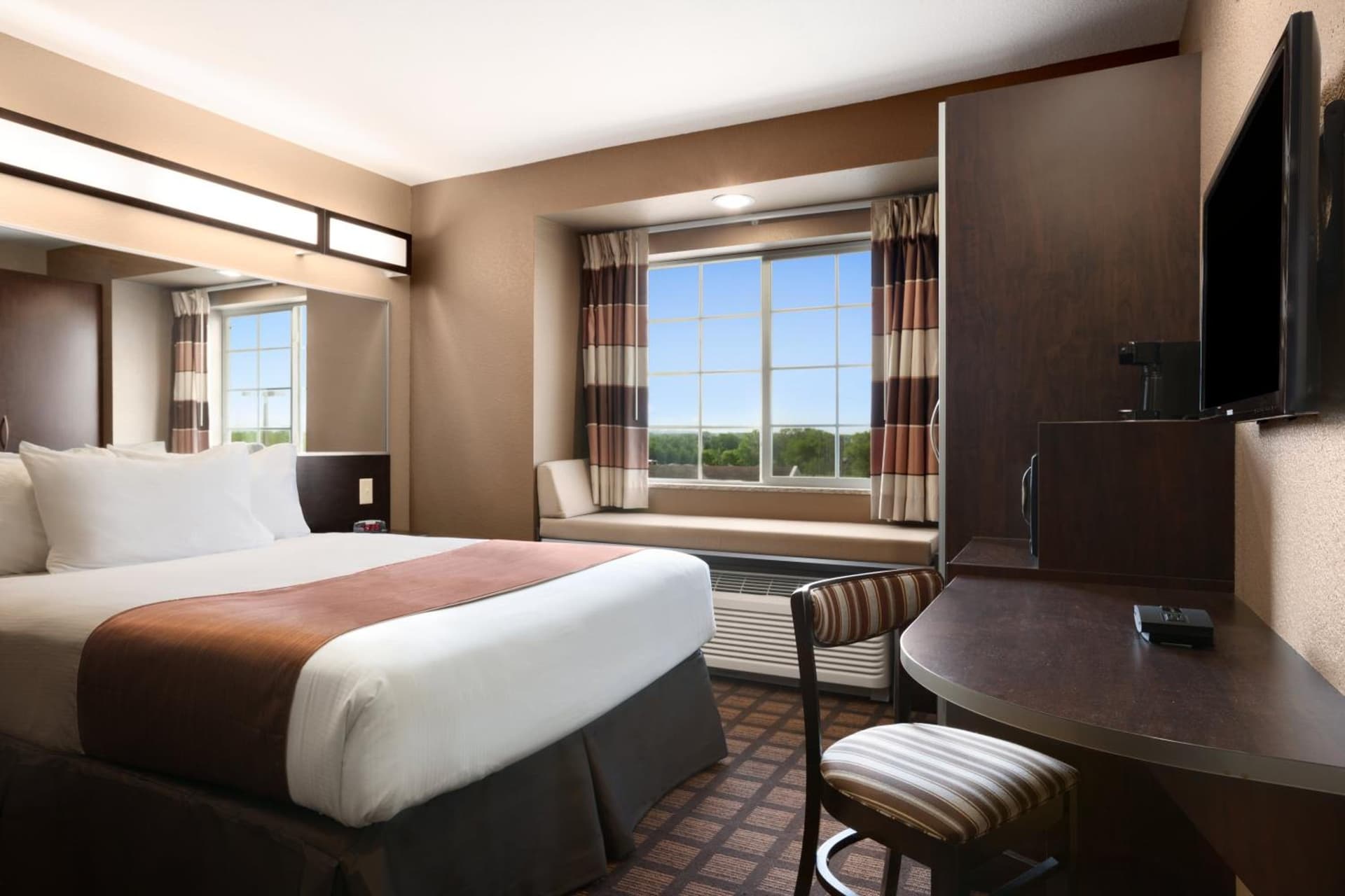 Microtel Inn & Suites by Wyndham gallery photo in Midland, TX — image 15