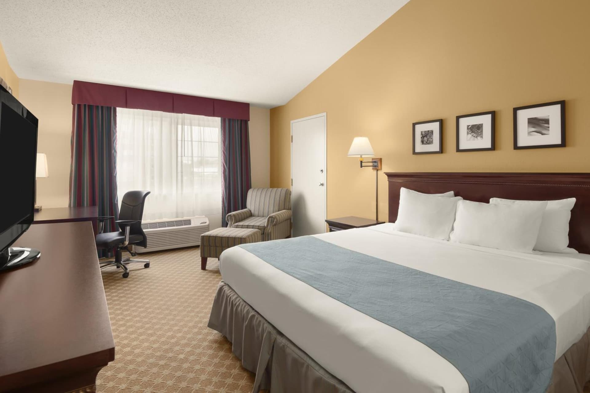 Country Inn & Suites by Radisson, Sioux Falls gallery photo in Sioux Falls, SD — image 31