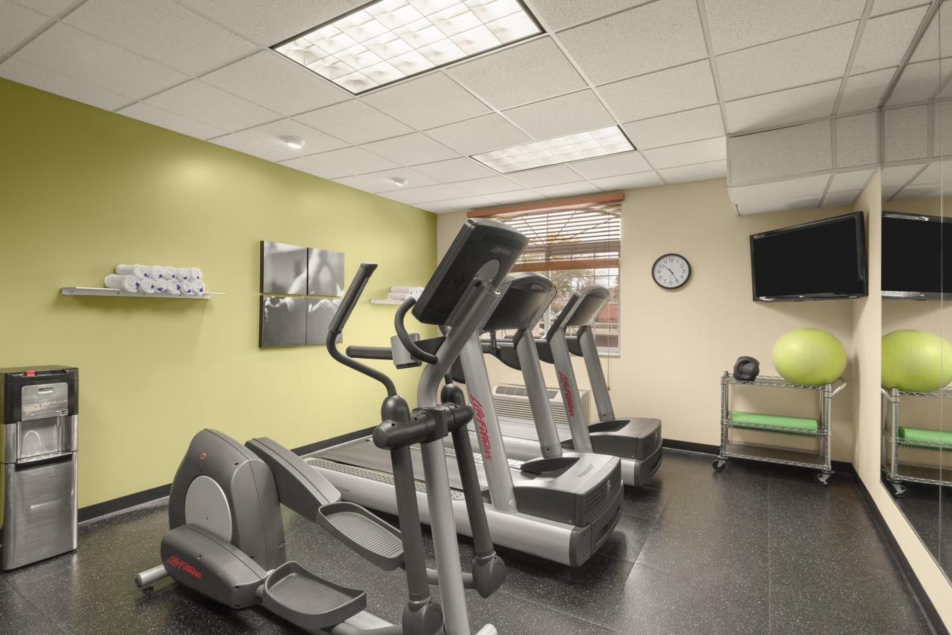 Country Inn & Suites by Radisson, Sioux Falls gallery photo in Sioux Falls, SD — image 6
