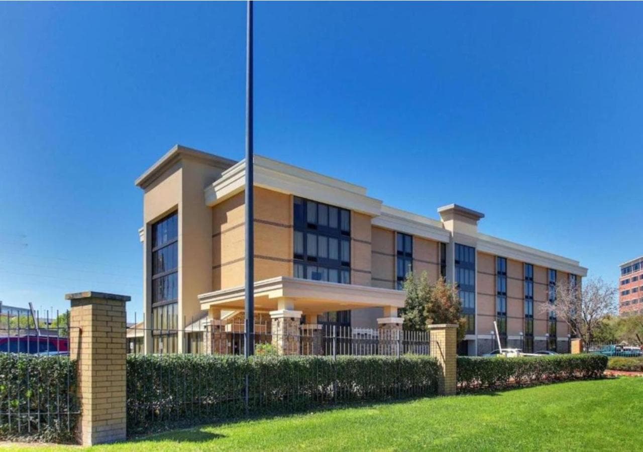 Heritage Inn Suites Houston Sugar Land, Trademark by Wyndham gallery photo in Sugar Land, TX — image 4
