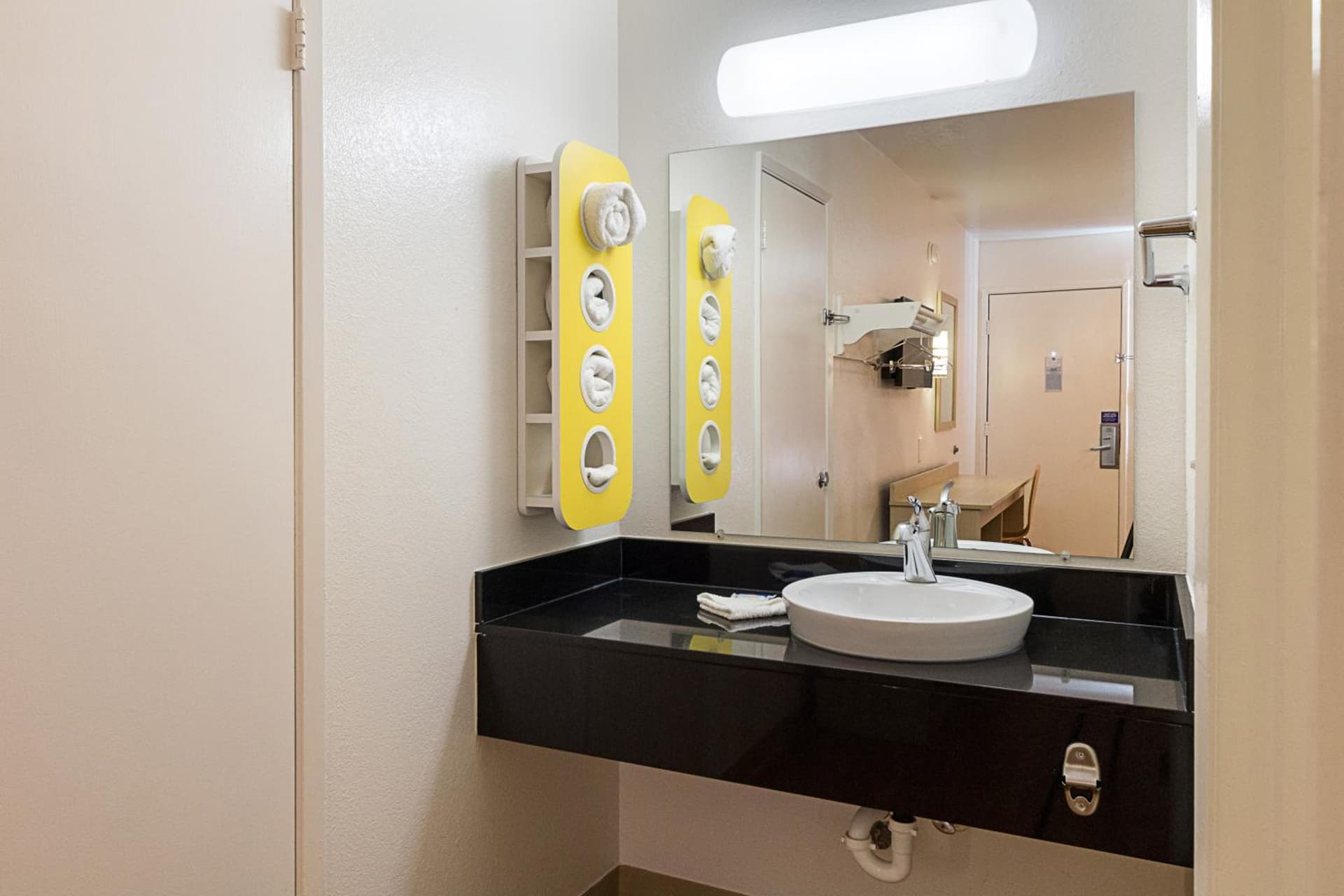 Motel 6-Mcallen, TX gallery photo in McAllen, TX — image 24