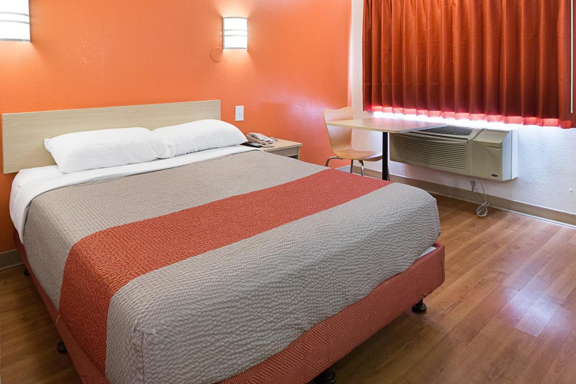 Motel 6-Mcallen, TX gallery photo in McAllen, TX — image 9