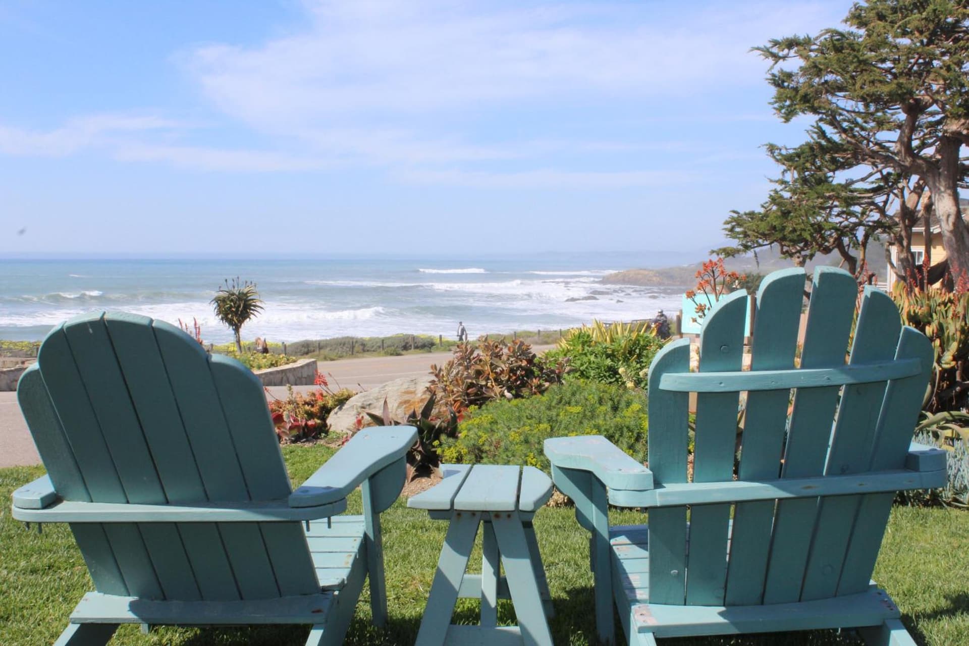 Cambria Shores Inn interior in Cambria, CA — gallery photo 2