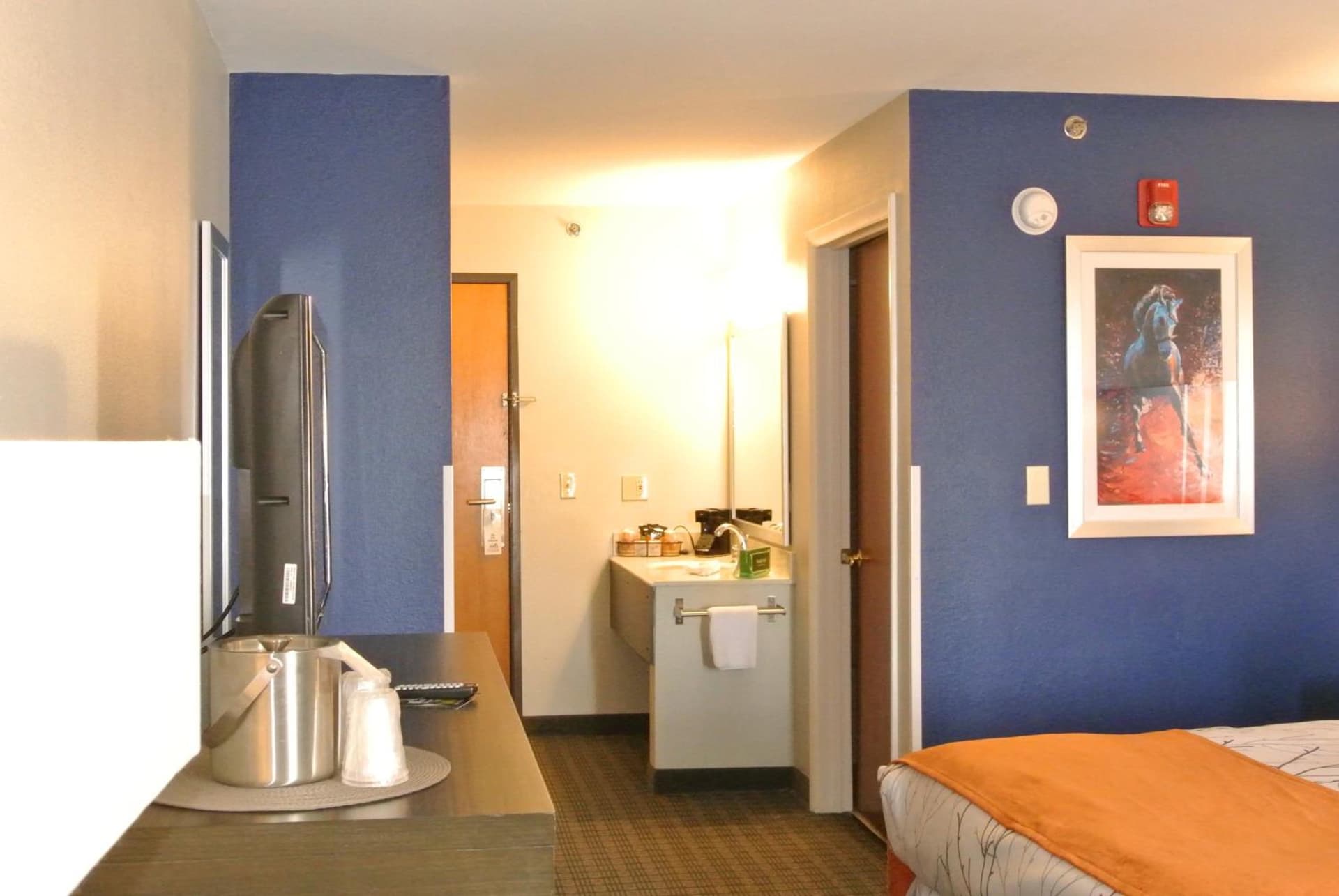 Guesthouse Inn & Suites Lexington gallery photo in Lexington, KY — image 18