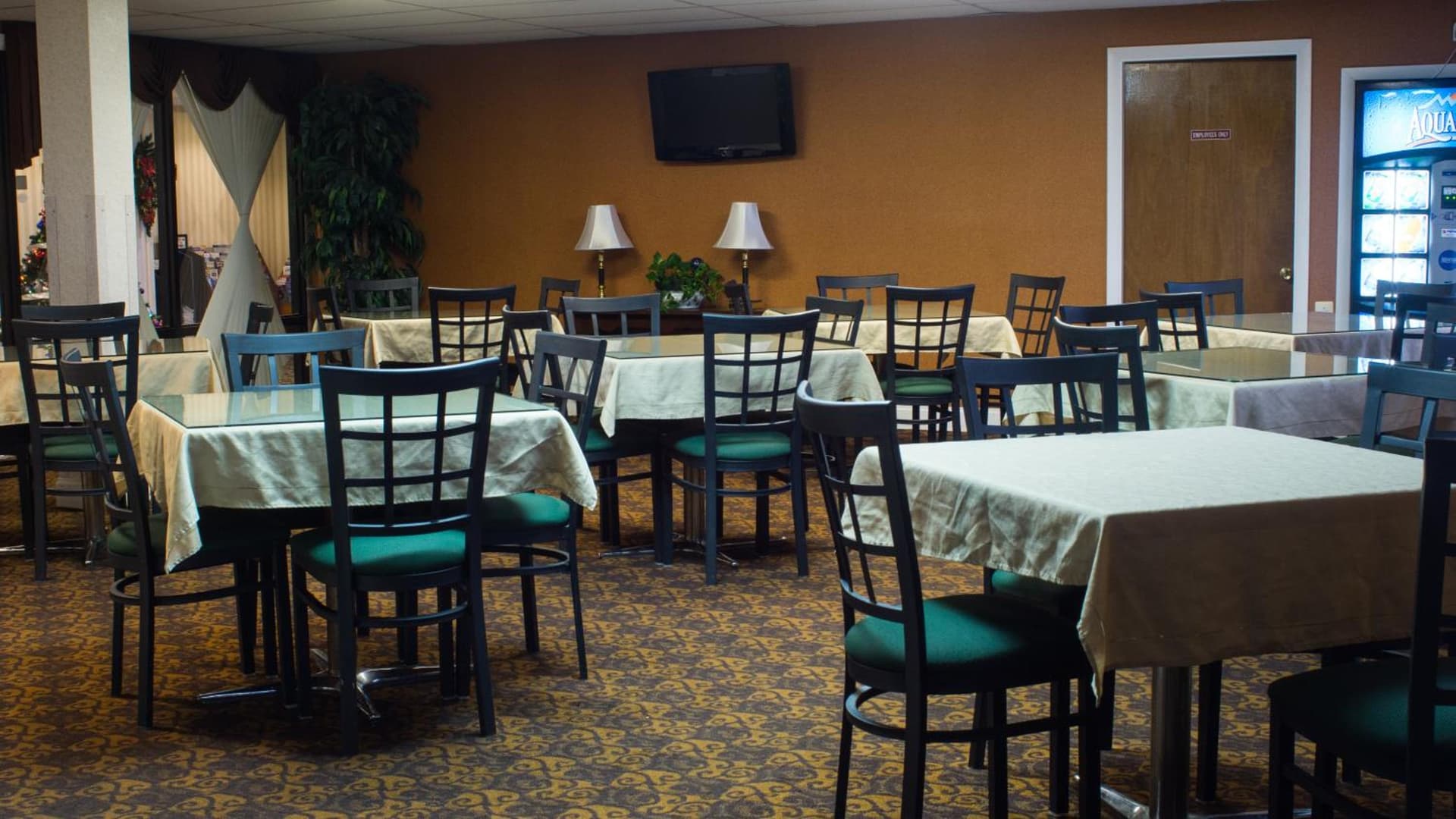 Ambassador Inn and Suites gallery photo in South Yarmouth, MA — image 12