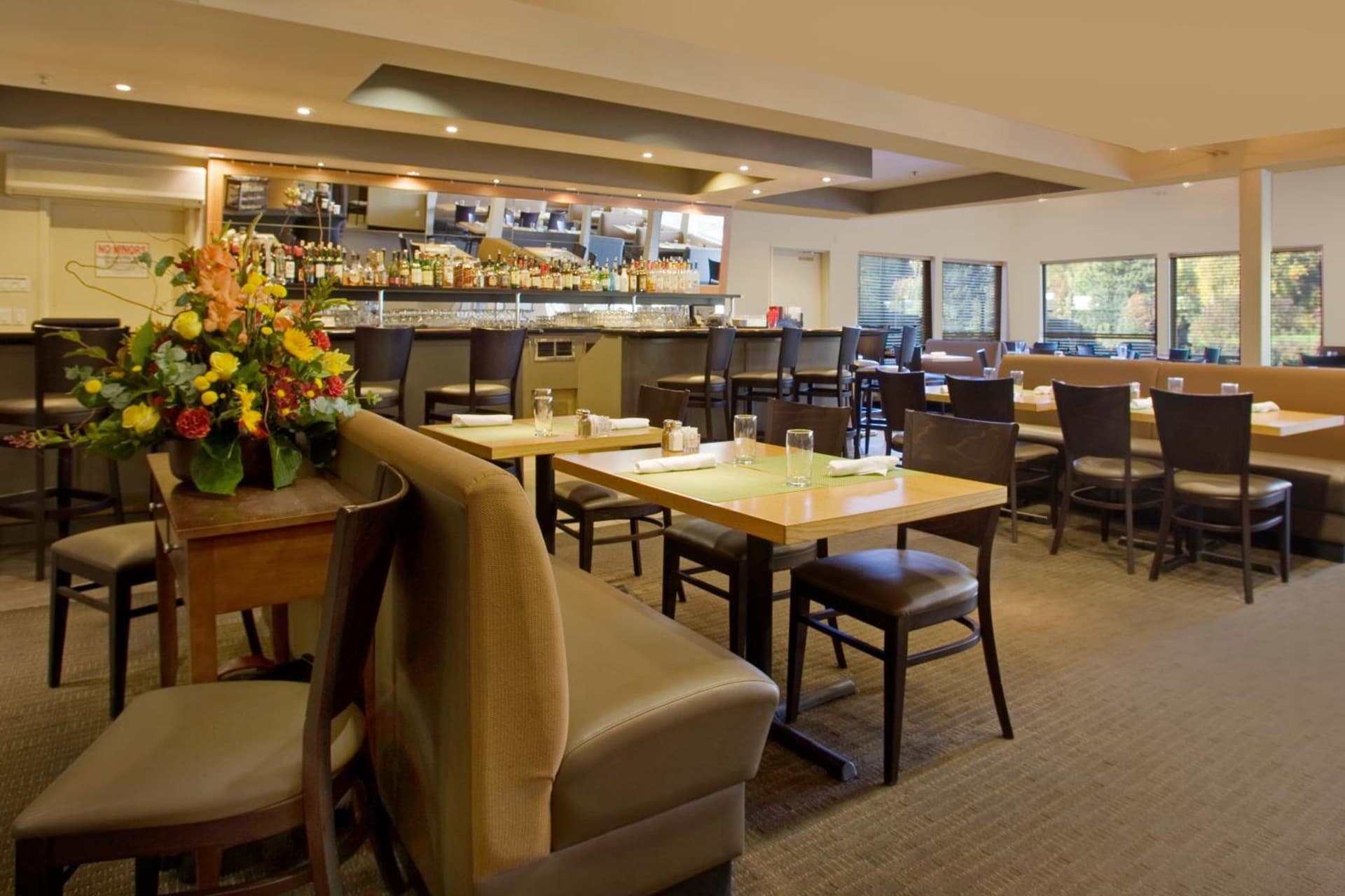 Radisson Hotel Portland Airport gallery photo in Portland, OR — image 61