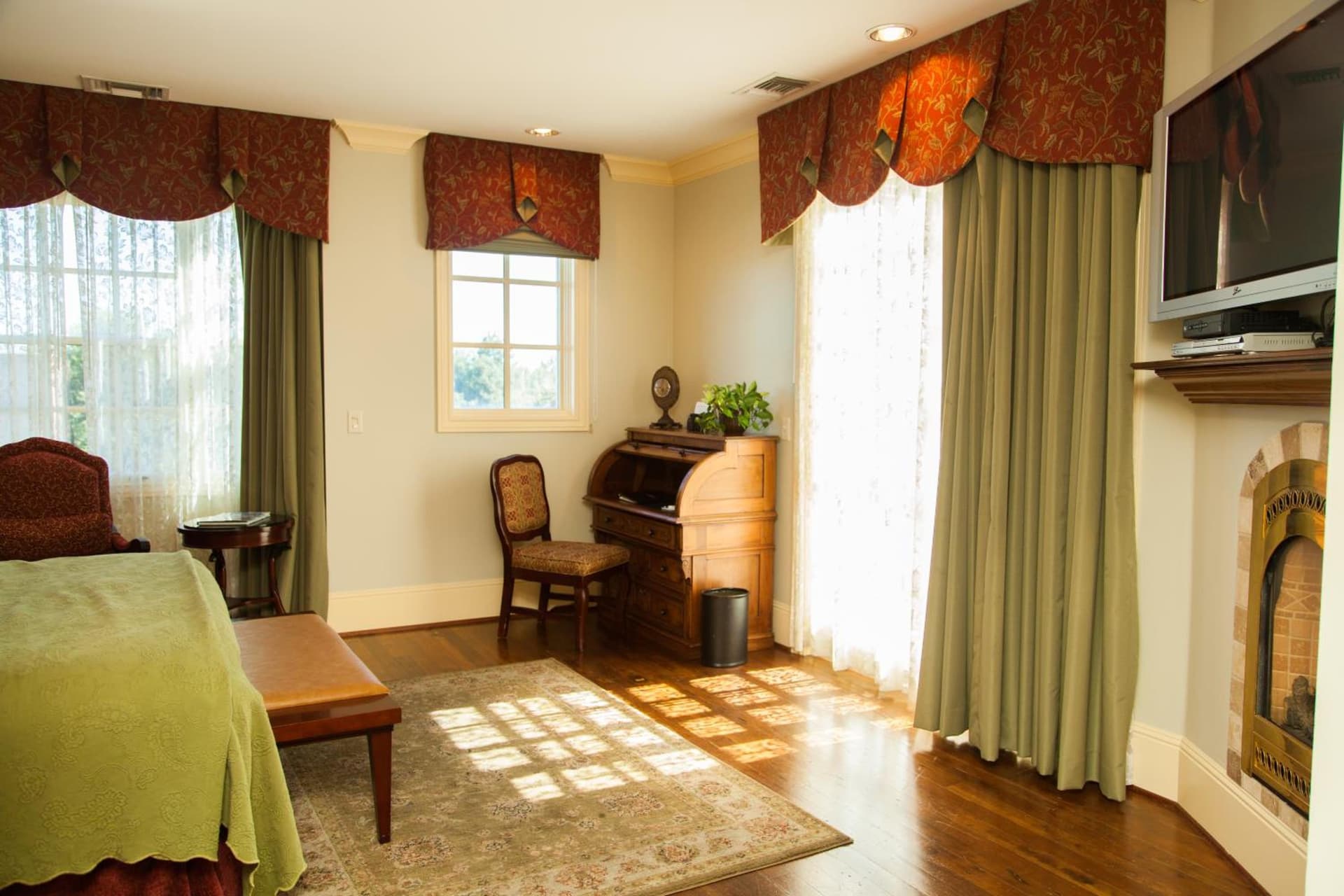 Hotel Diamond gallery photo in Chico, CA — image 29