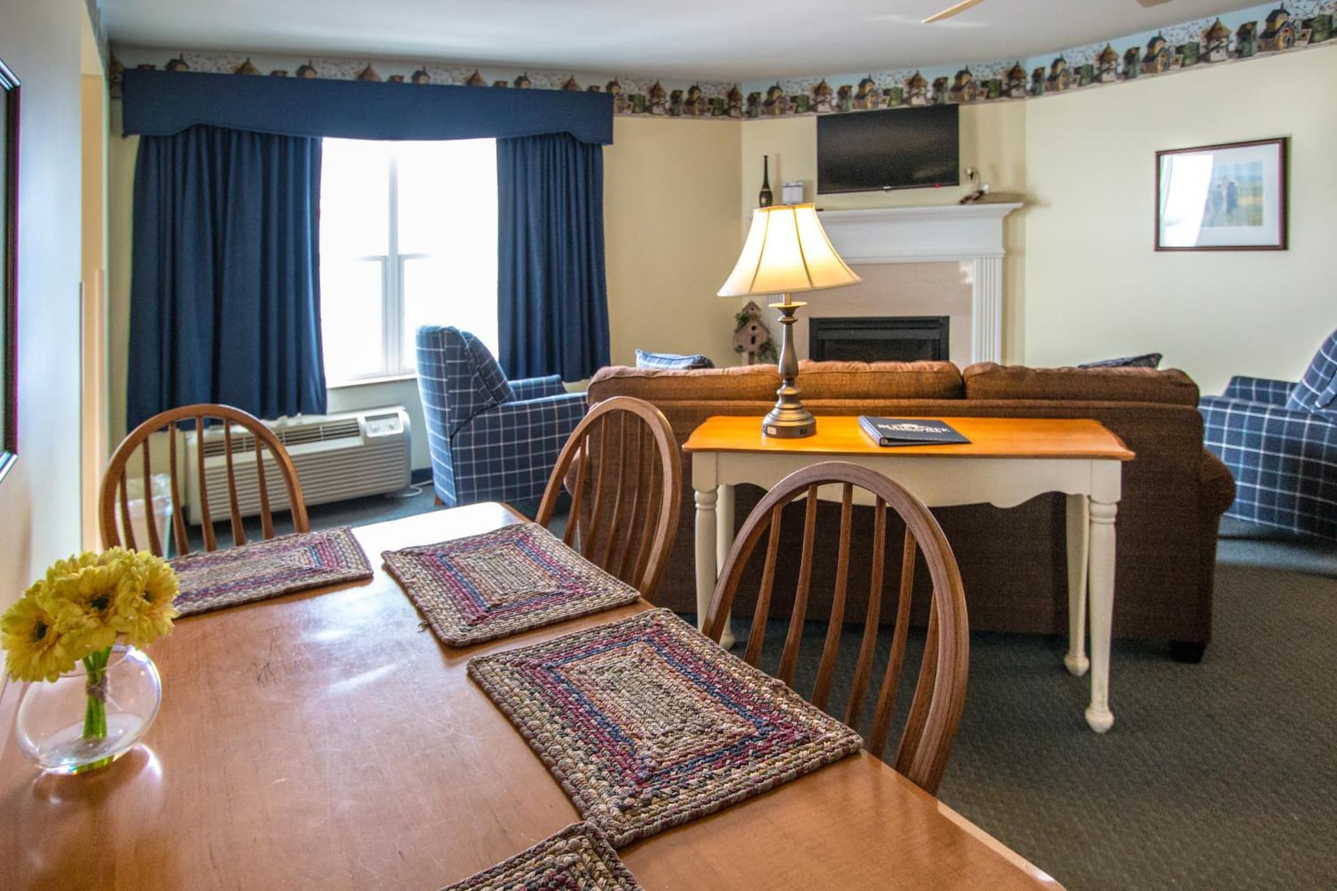 Blue Gate Garden Inn gallery photo in Shipshewana, IN — image 17