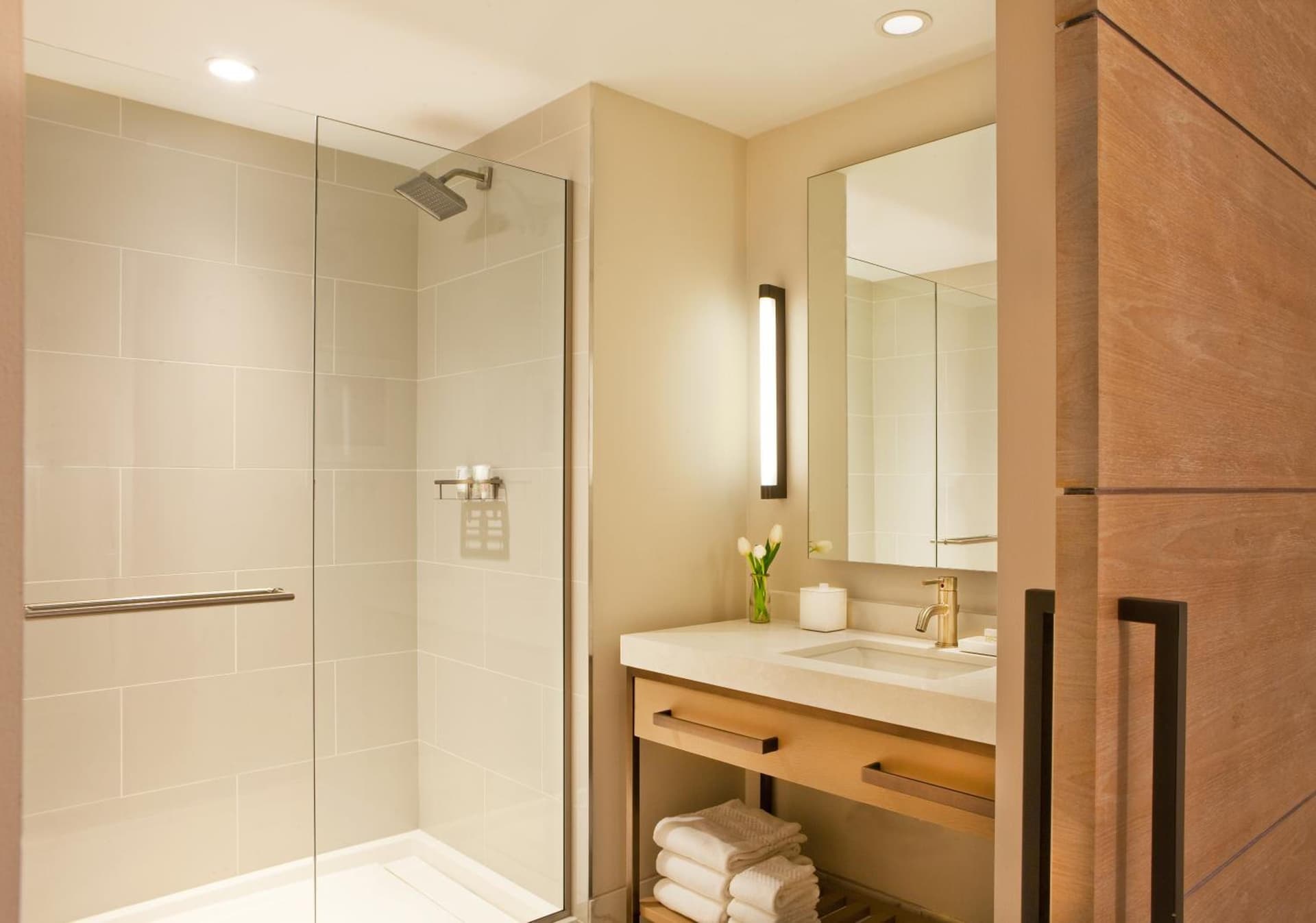 Hotel Commonwealth gallery photo in Boston, MA — image 26
