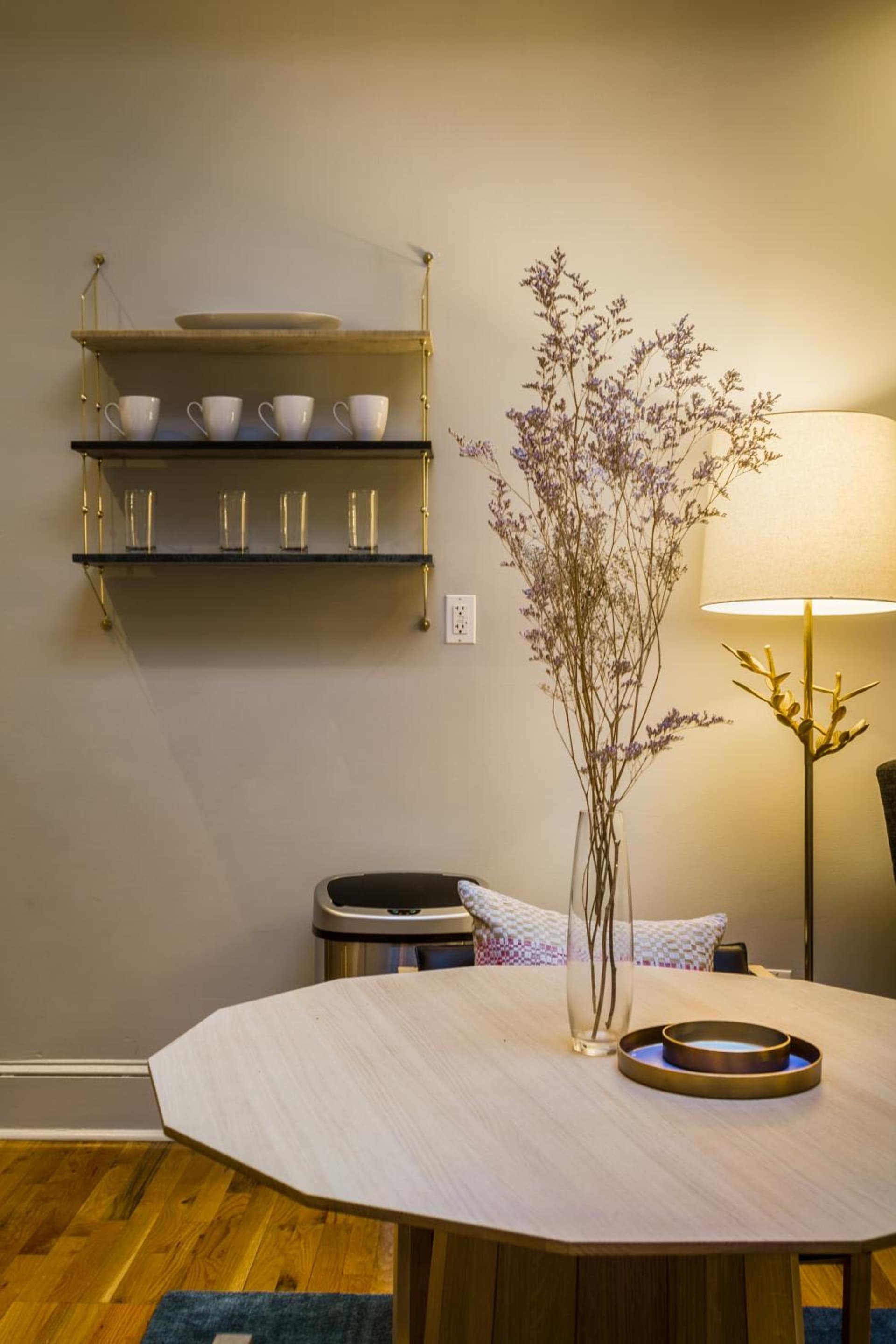 Franklin Guesthouse gallery photo in Brooklyn, NY — image 35