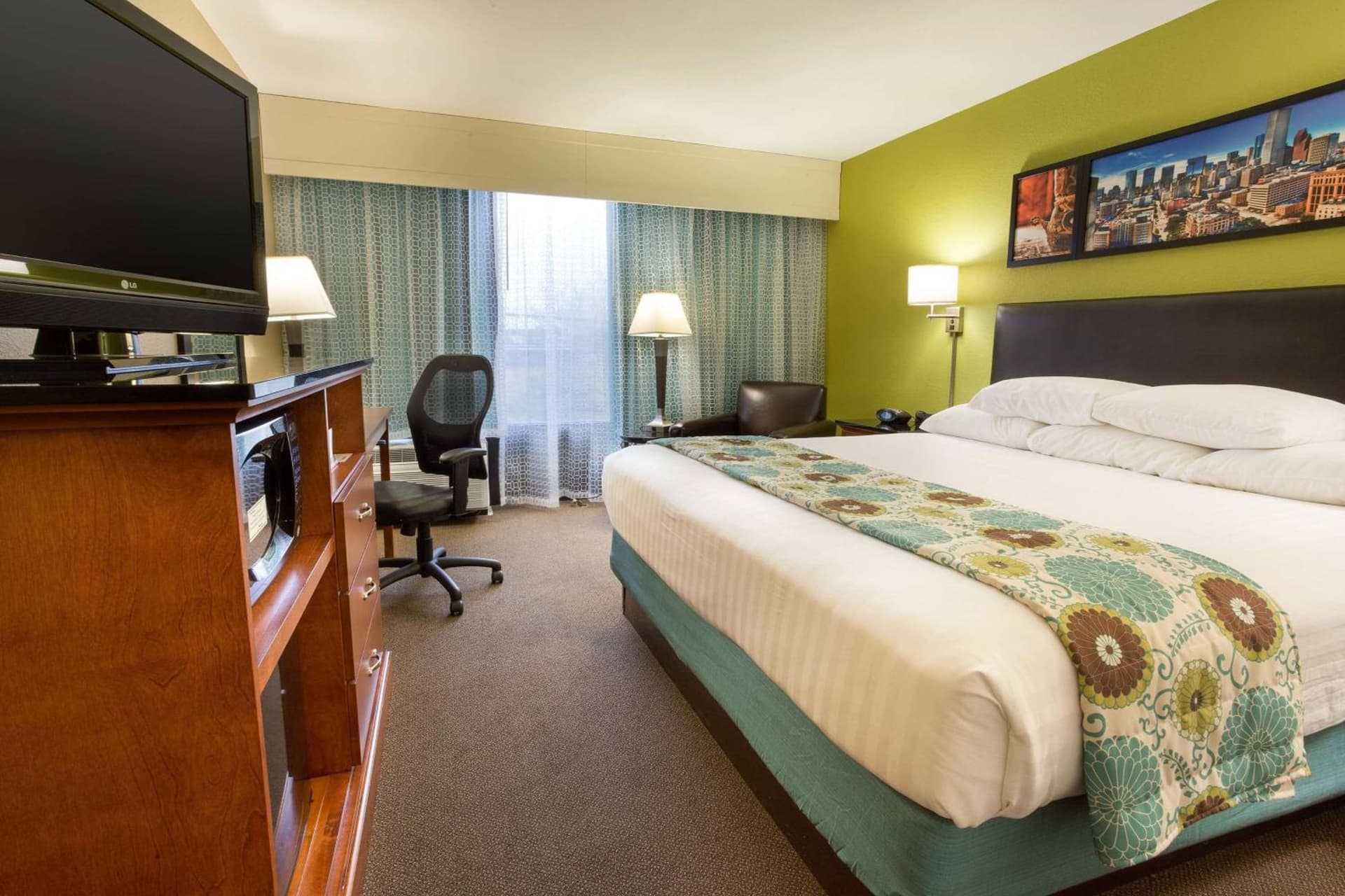Heritage Inn Suites Houston Sugar Land, Trademark by Wyndham gallery photo in Sugar Land, TX — image 50