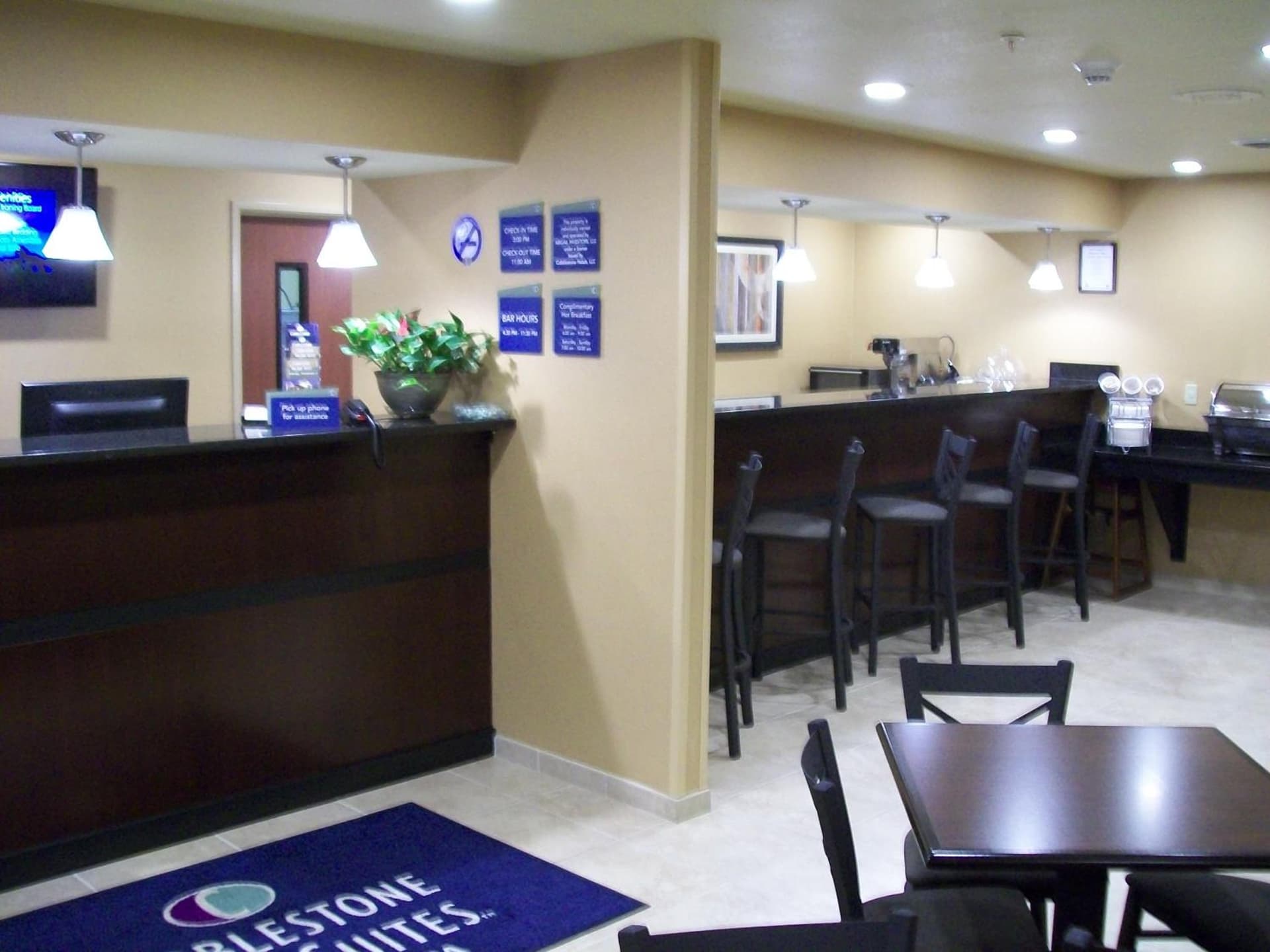 Cobblestone Inn & Suites - Ambridge property views in Ambridge, PA — gallery photo 3