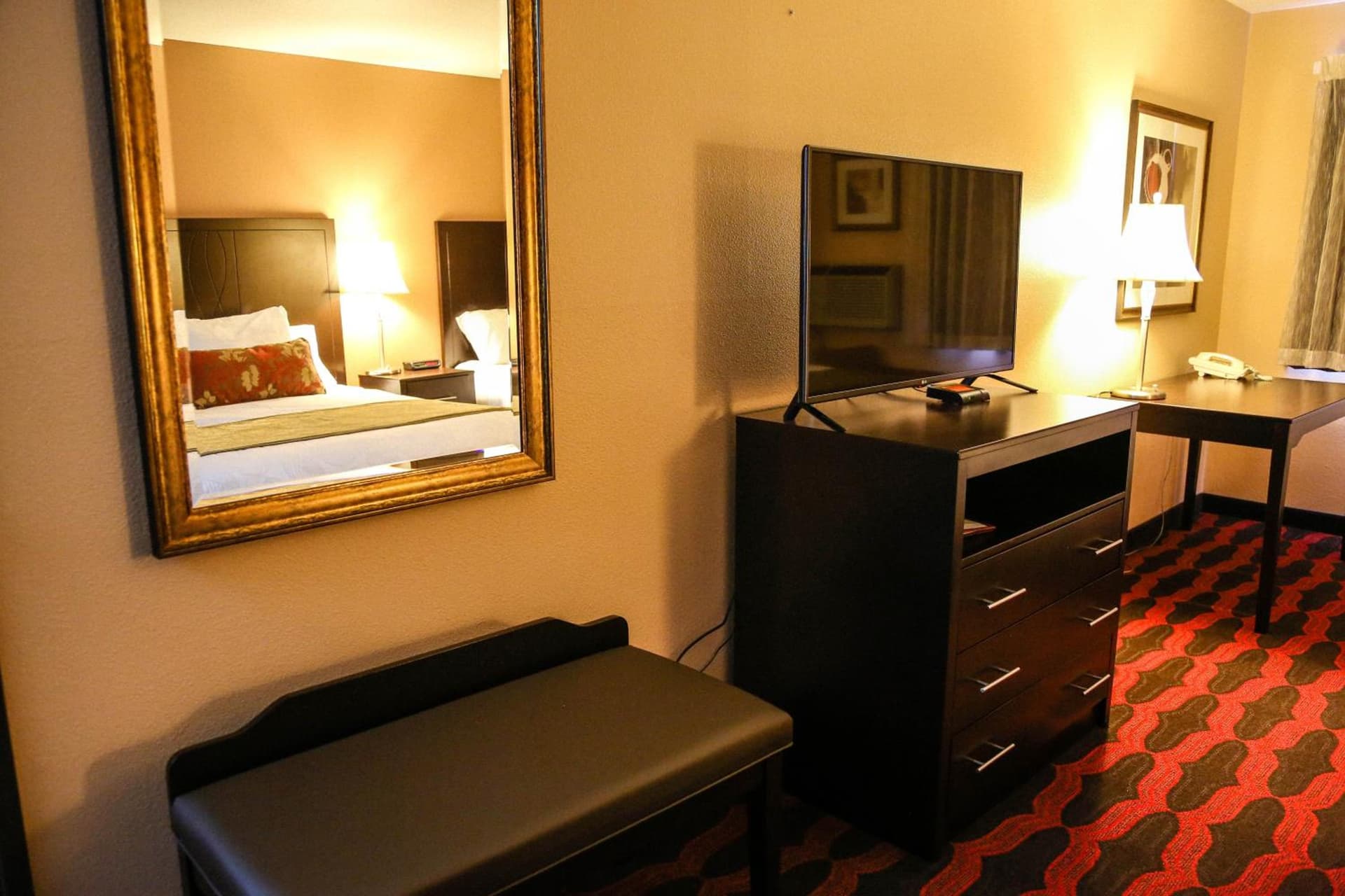 Americas Best Value Inn & Suites-Forest Grove/Hillsboro gallery photo in Forest Grove, OR — image 6