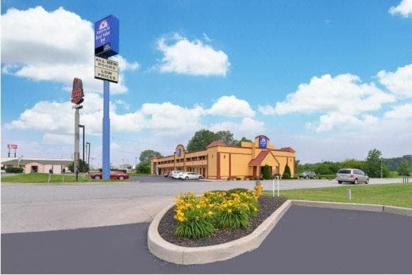 Crossroads Inn featured exterior or lobby in Lebanon, IN — similar hotel