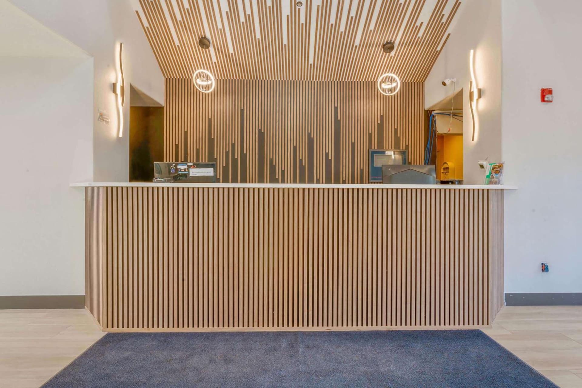 Days Inn by Wyndham Thornton interior in Thornton, CO — gallery photo 2