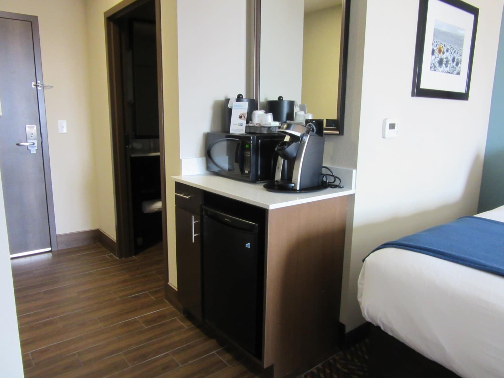 Holiday Inn Express Wichita South by IHG interior in Wichita, KS — gallery photo 2