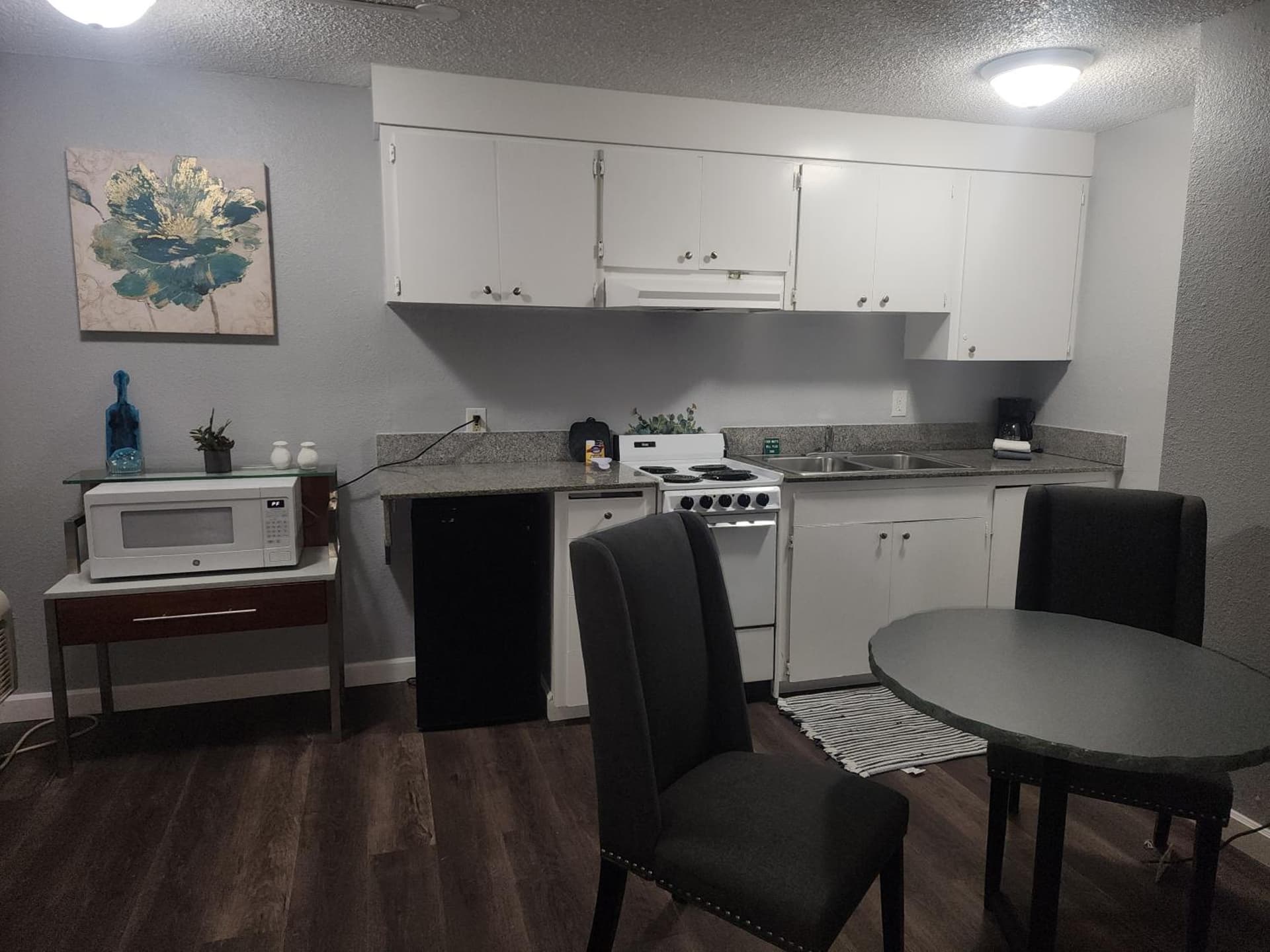 Naval Suites by FairBridge property views in Bremerton, WA — gallery photo 3