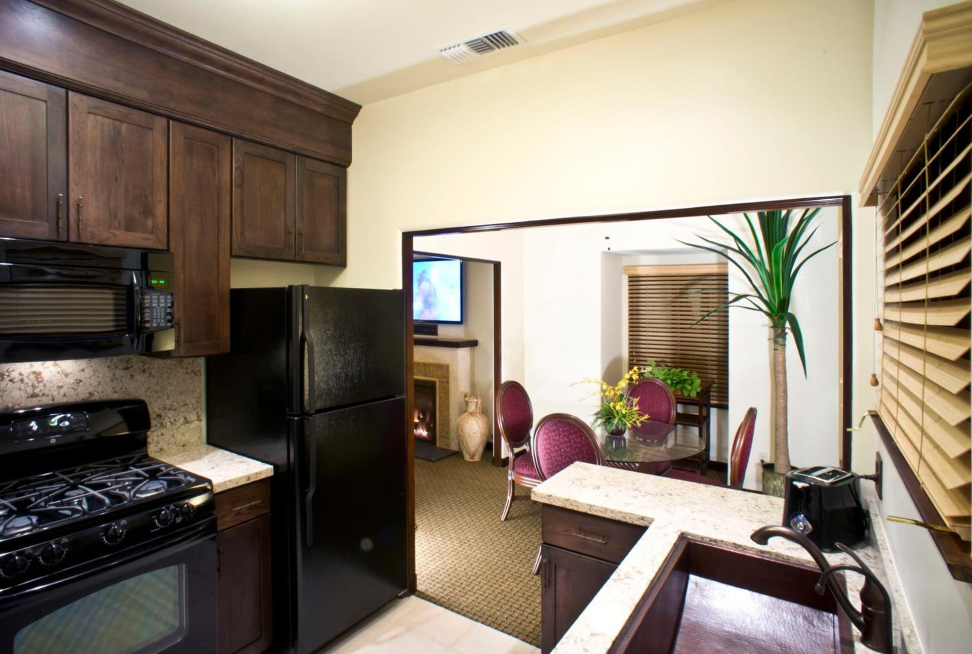 Pantai Inn gallery photo in San Diego, CA — image 120