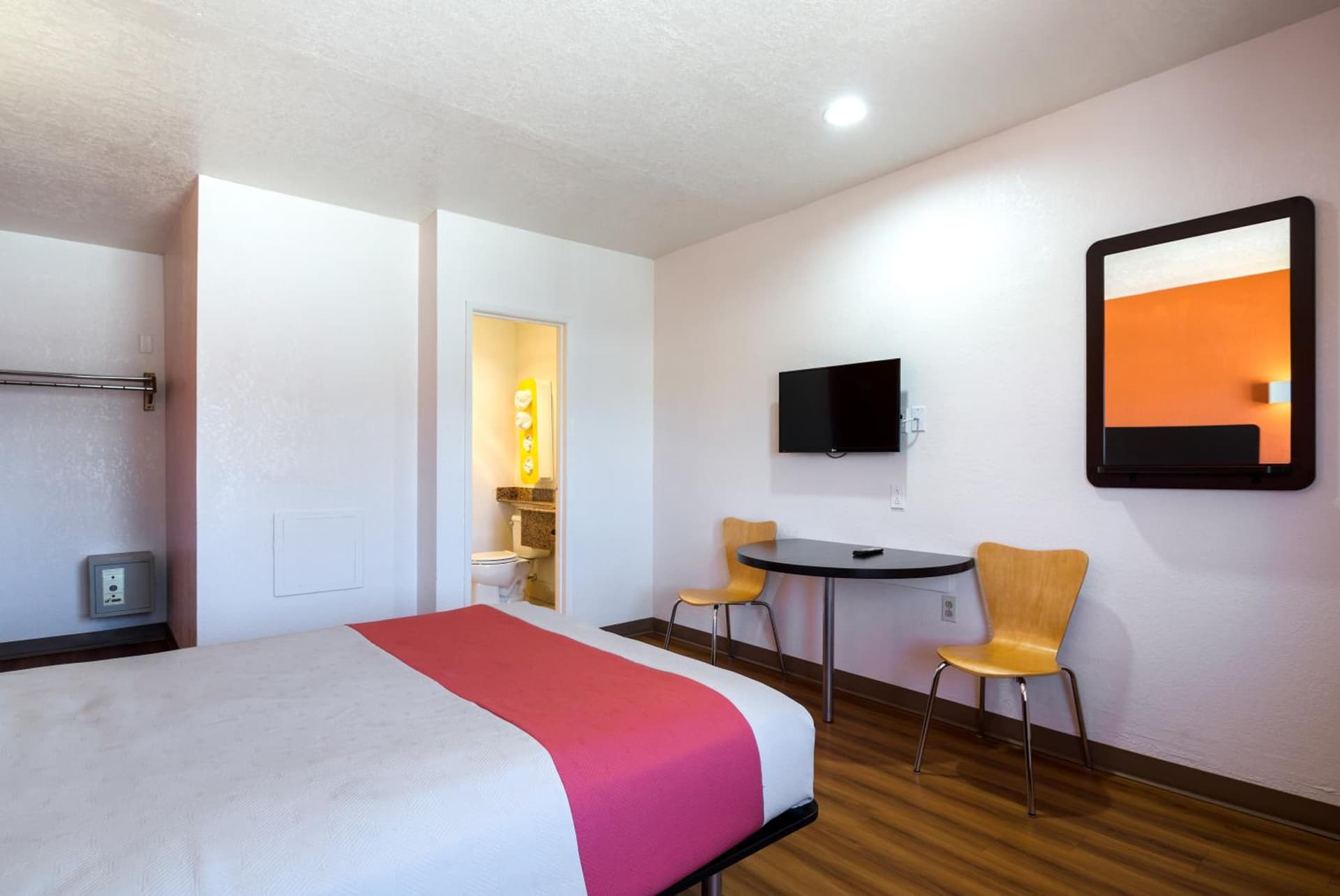 Motel 6-Santa Fe, NM - Downtown gallery photo in Santa Fe, NM — image 42