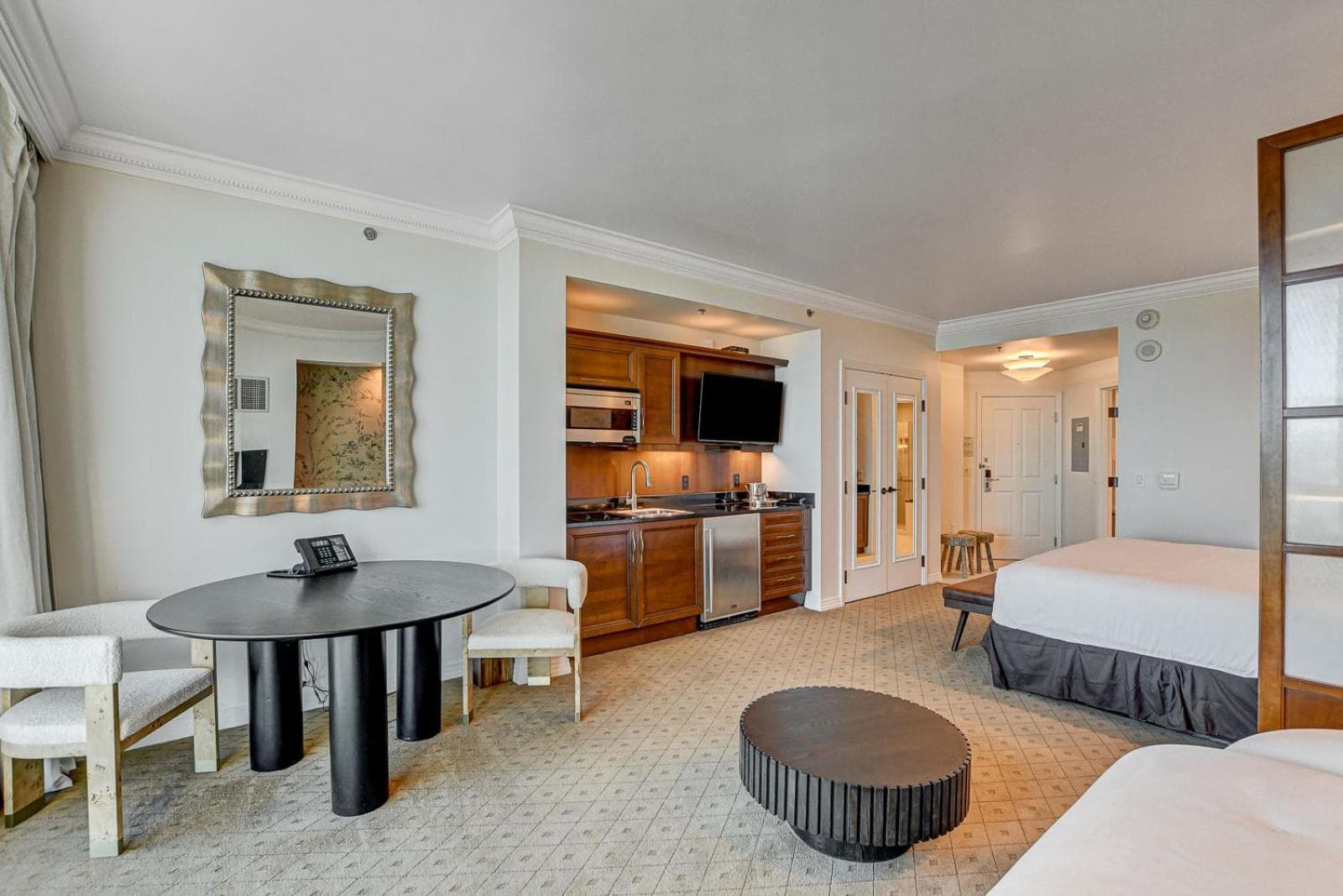 The Rosé II MGM Signature Studio Suite Tower 3 5 MIN WALK FROM F1 GRANDSTAND gallery photo in Paradise, NV — image 36