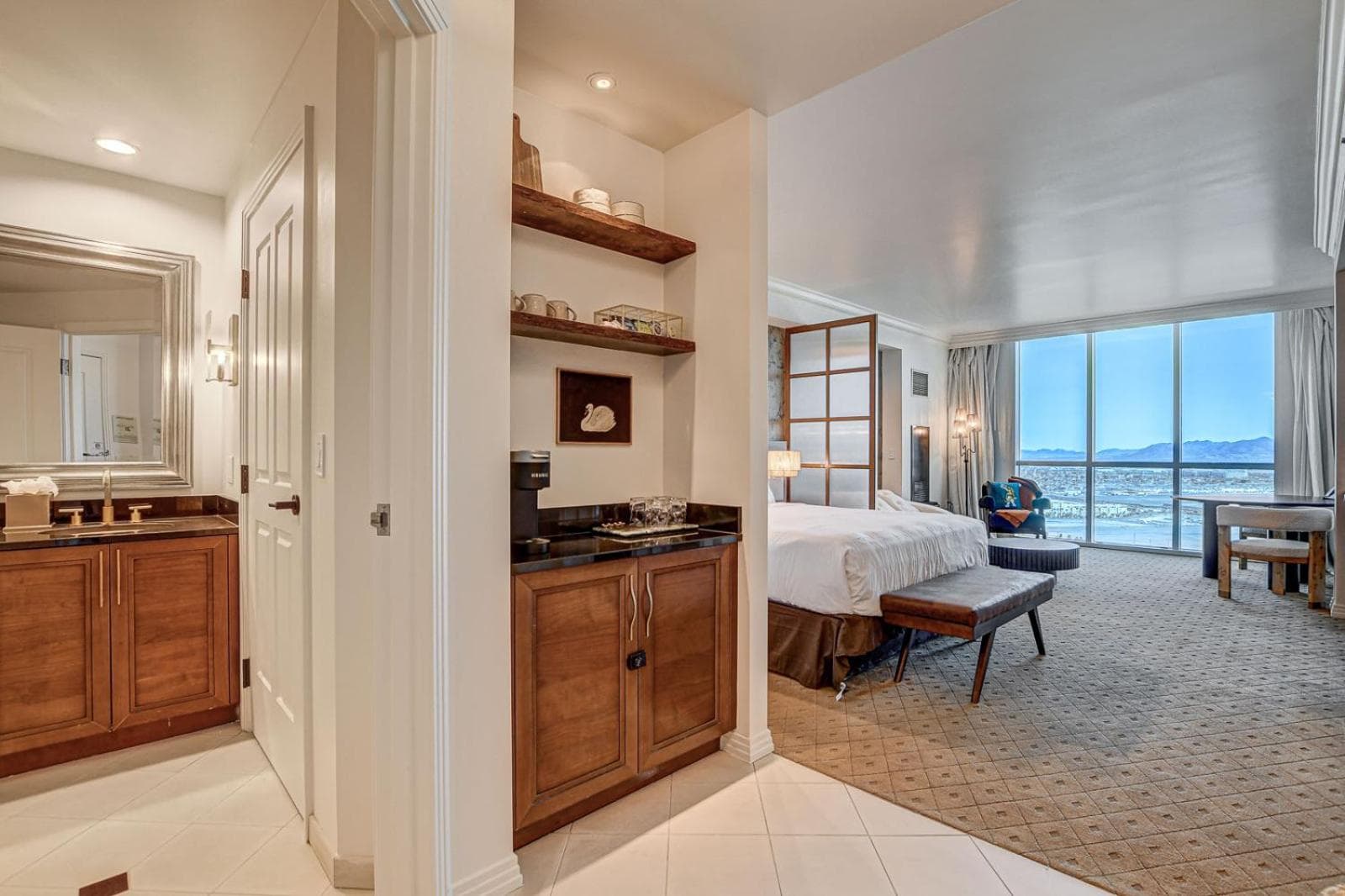 The Rosé II MGM Signature Studio Suite Tower 3 5 MIN WALK FROM F1 GRANDSTAND gallery photo in Paradise, NV — image 30